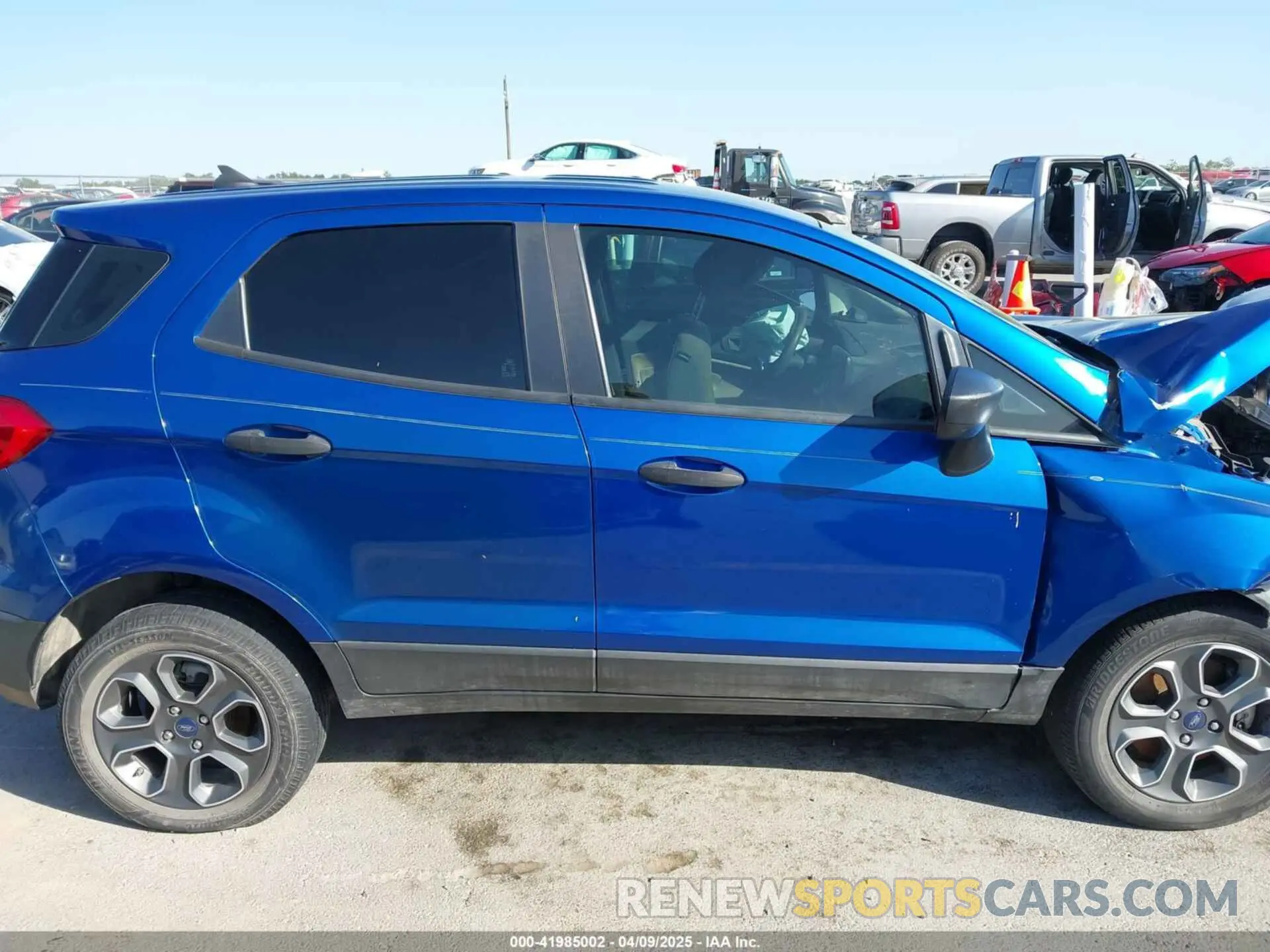 13 fotografías del automóvil dañado MAJ3S2FE1LC363065 FORD ECOSPORT 2020