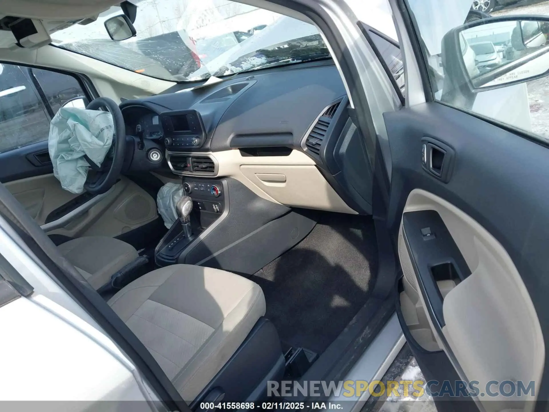 5 fotografías del automóvil dañado MAJ3S2FEXLC367468 FORD ECOSPORT 2020