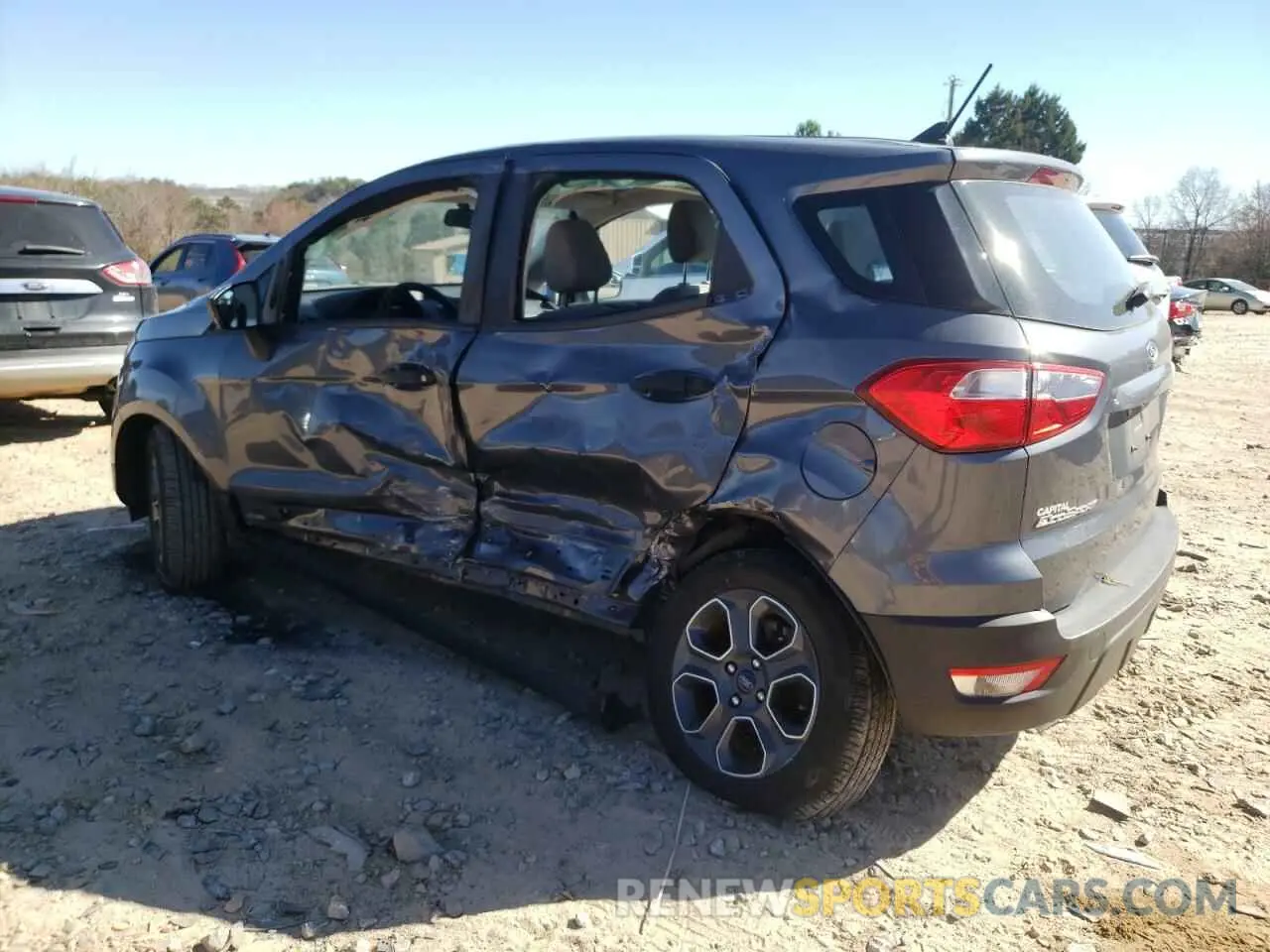 2 fotografías del automóvil dañado MAJ3S2FEXLC387123 FORD ECOSPORT 2020