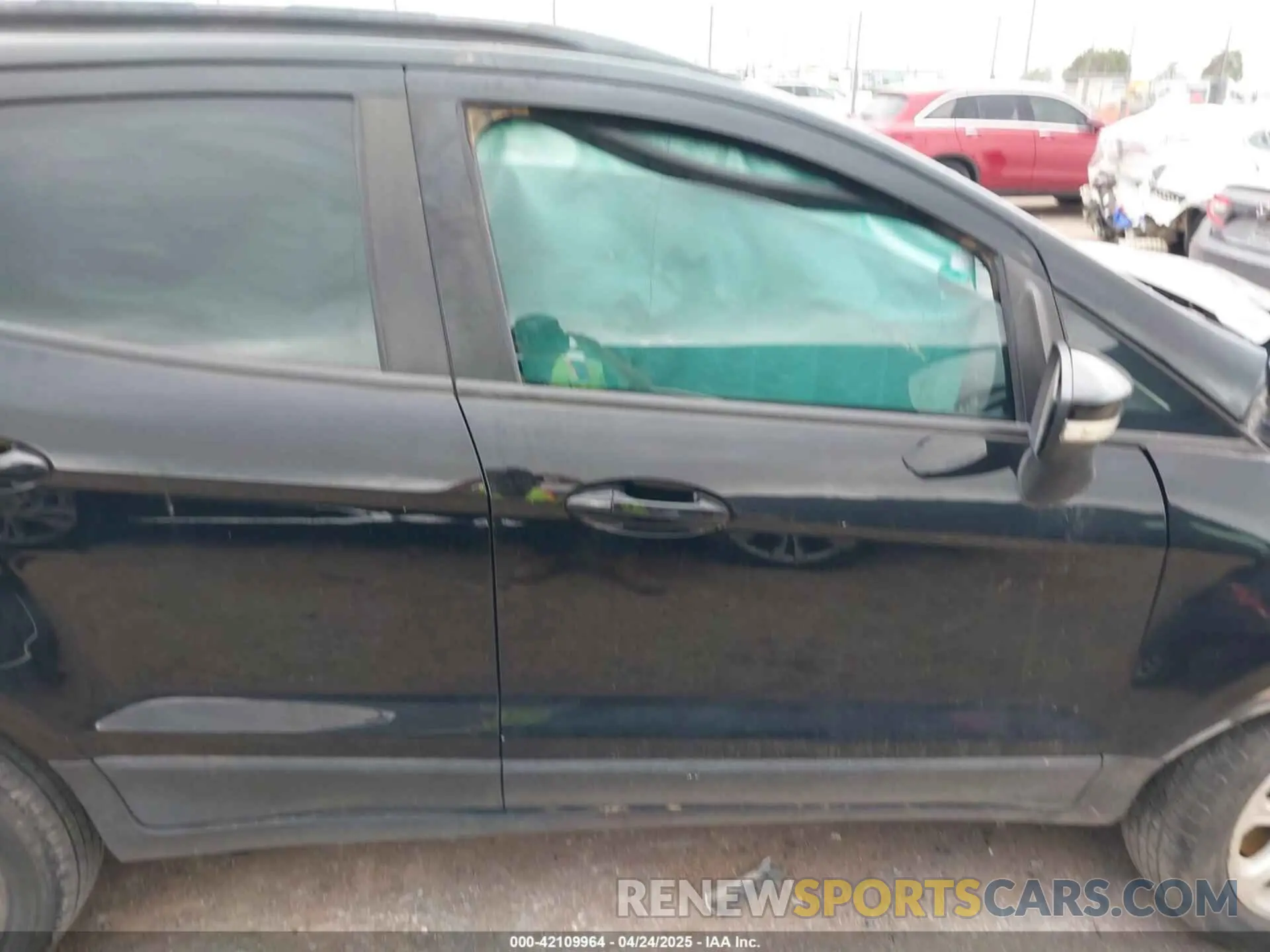 13 fotografías del automóvil dañado MAJ3S2GE0LC337393 FORD ECOSPORT 2020