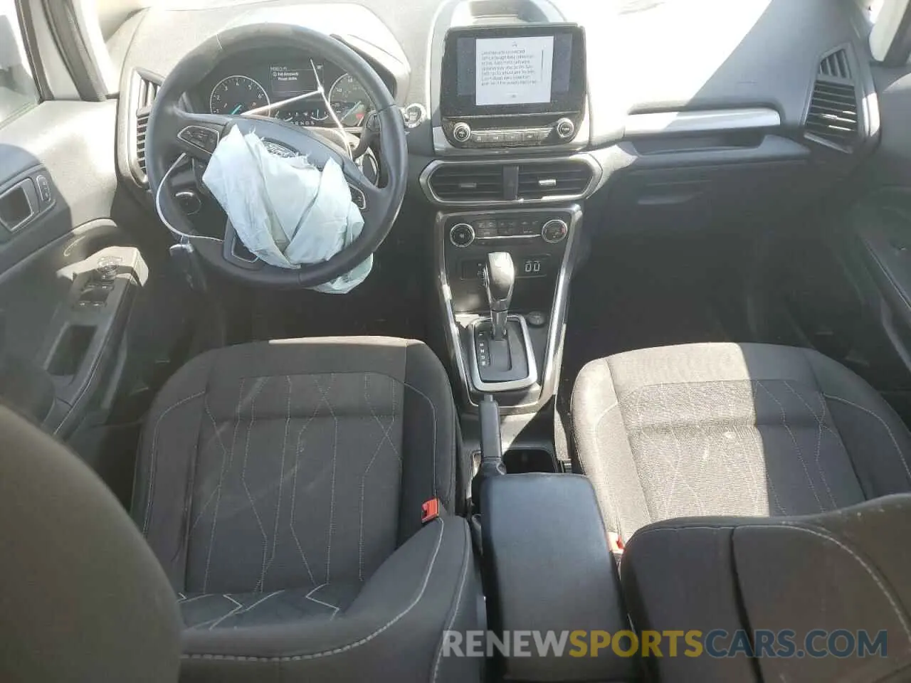 8 fotografías del automóvil dañado MAJ3S2GE0LC352184 FORD ECOSPORT 2020