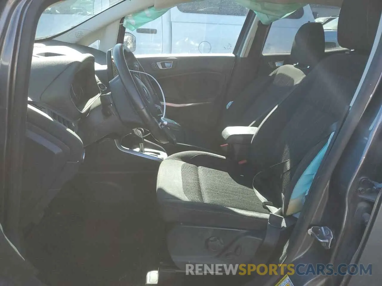 7 fotografías del automóvil dañado MAJ3S2GE0LC361371 FORD ECOSPORT 2020