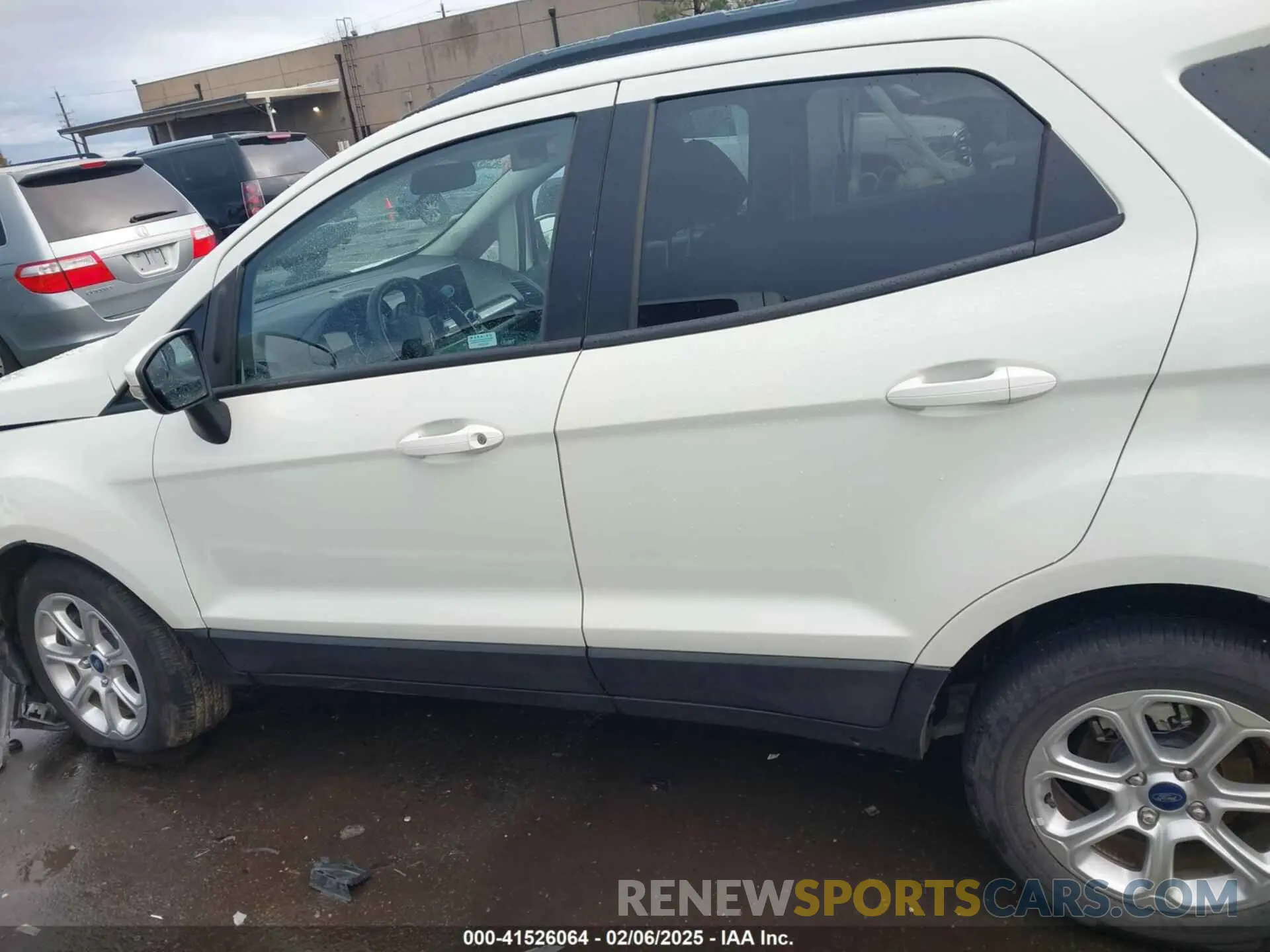 15 fotografías del automóvil dañado MAJ3S2GE0LC384651 FORD ECOSPORT 2020