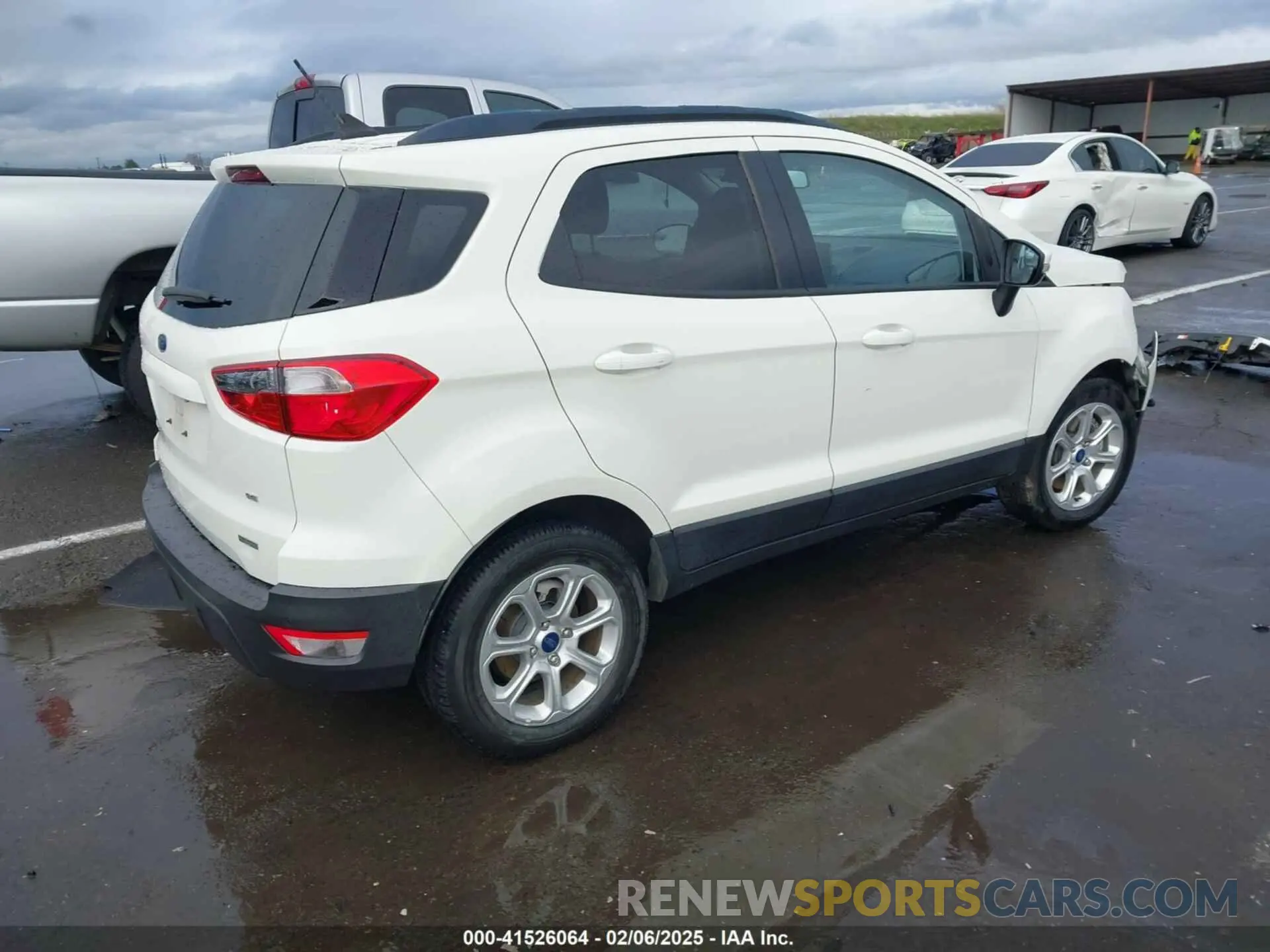 4 fotografías del automóvil dañado MAJ3S2GE0LC384651 FORD ECOSPORT 2020