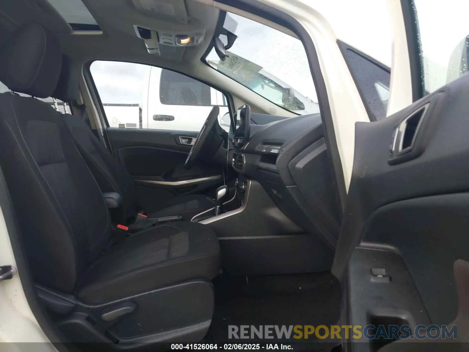 5 fotografías del automóvil dañado MAJ3S2GE0LC384651 FORD ECOSPORT 2020