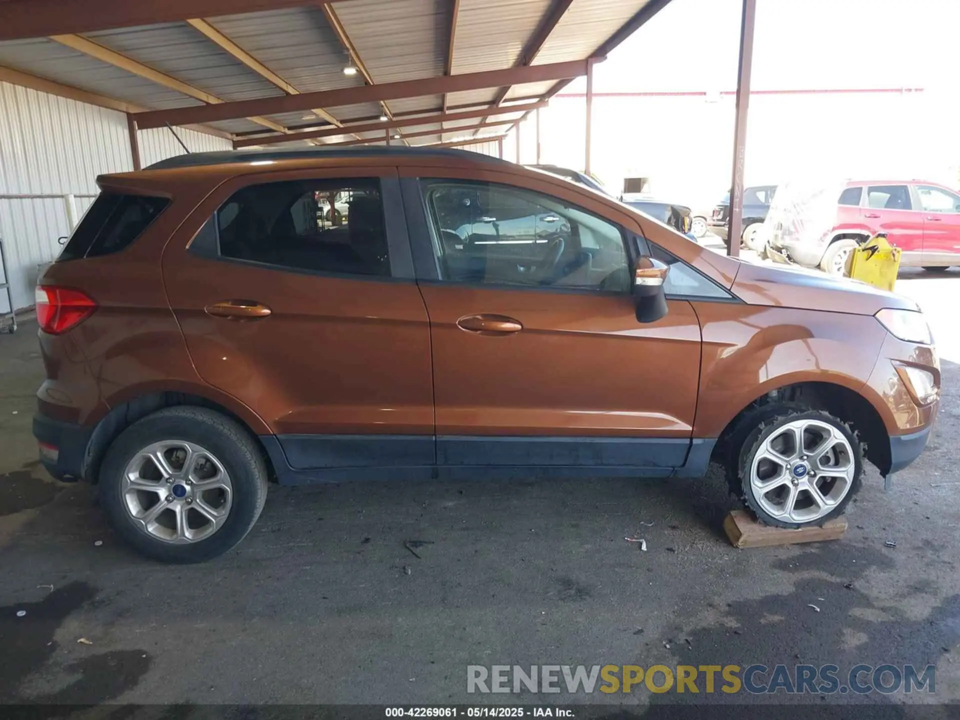 13 fotografías del automóvil dañado MAJ3S2GE1LC312339 FORD ECOSPORT 2020