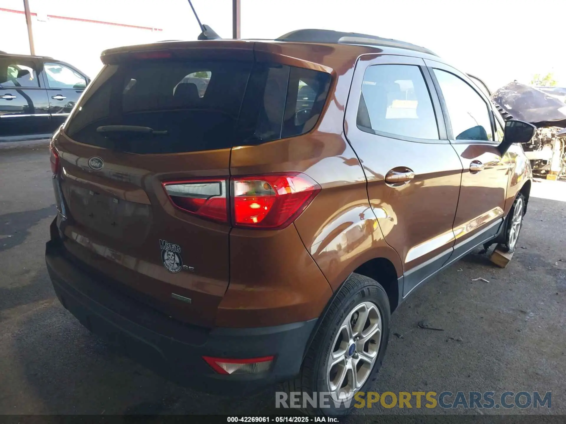 4 fotografías del automóvil dañado MAJ3S2GE1LC312339 FORD ECOSPORT 2020