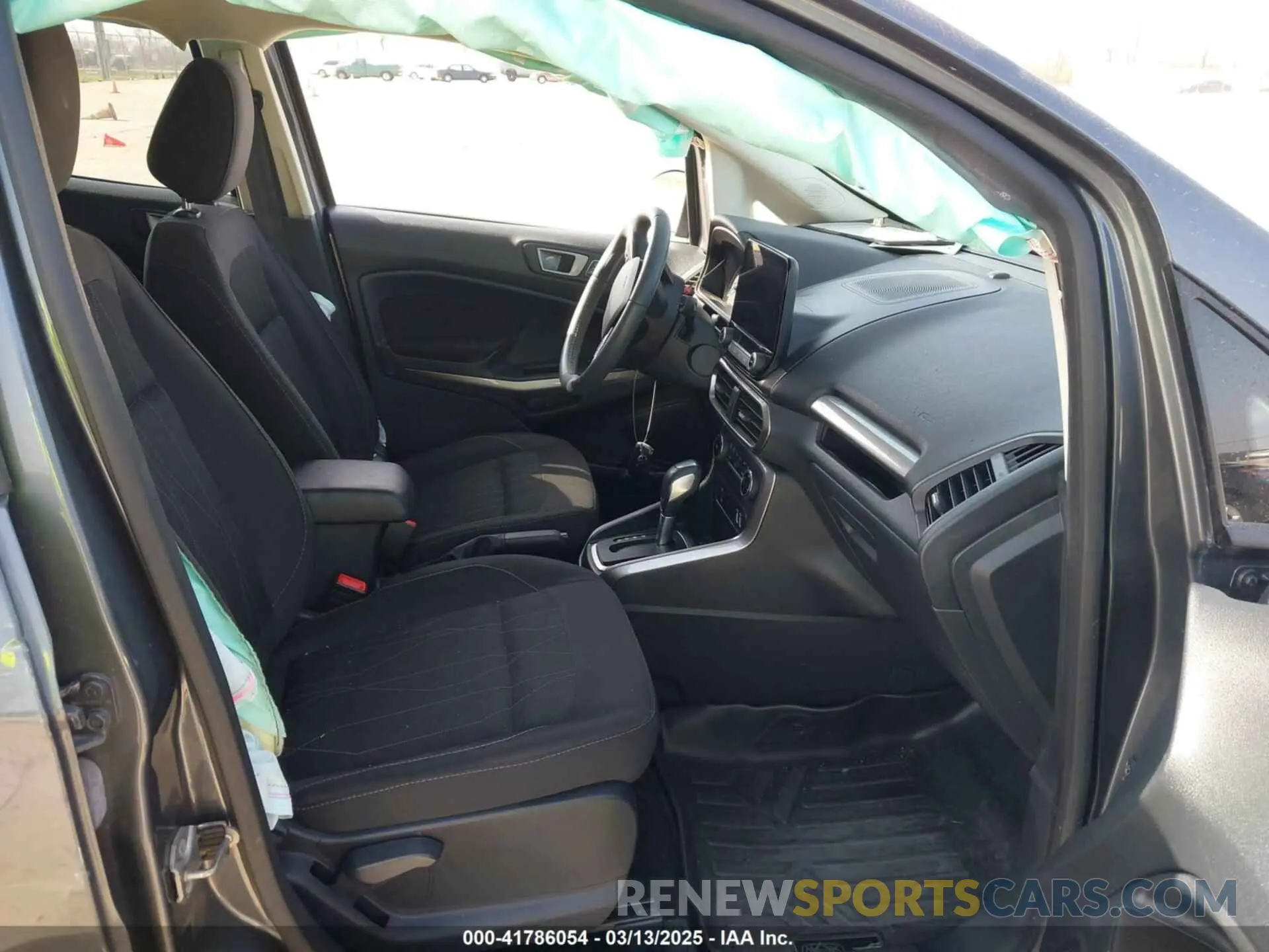 5 fotografías del automóvil dañado MAJ3S2GE1LC333837 FORD ECOSPORT 2020