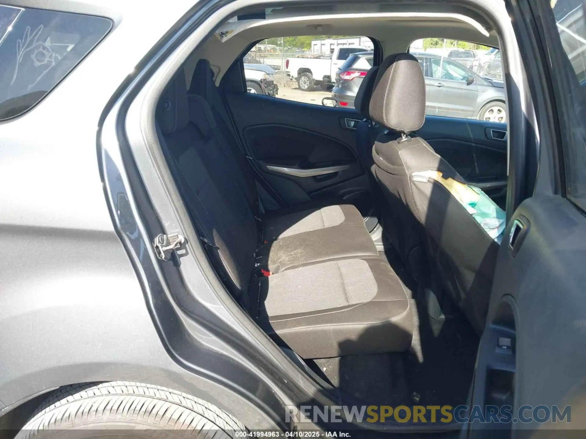 8 fotografías del automóvil dañado MAJ3S2GE1LC335572 FORD ECOSPORT 2020