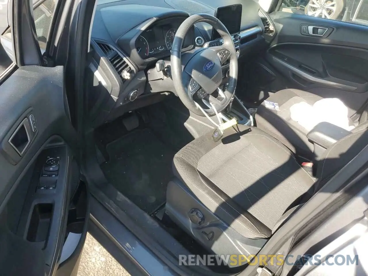 8 fotografías del automóvil dañado MAJ3S2GE1LC348323 FORD ECOSPORT 2020