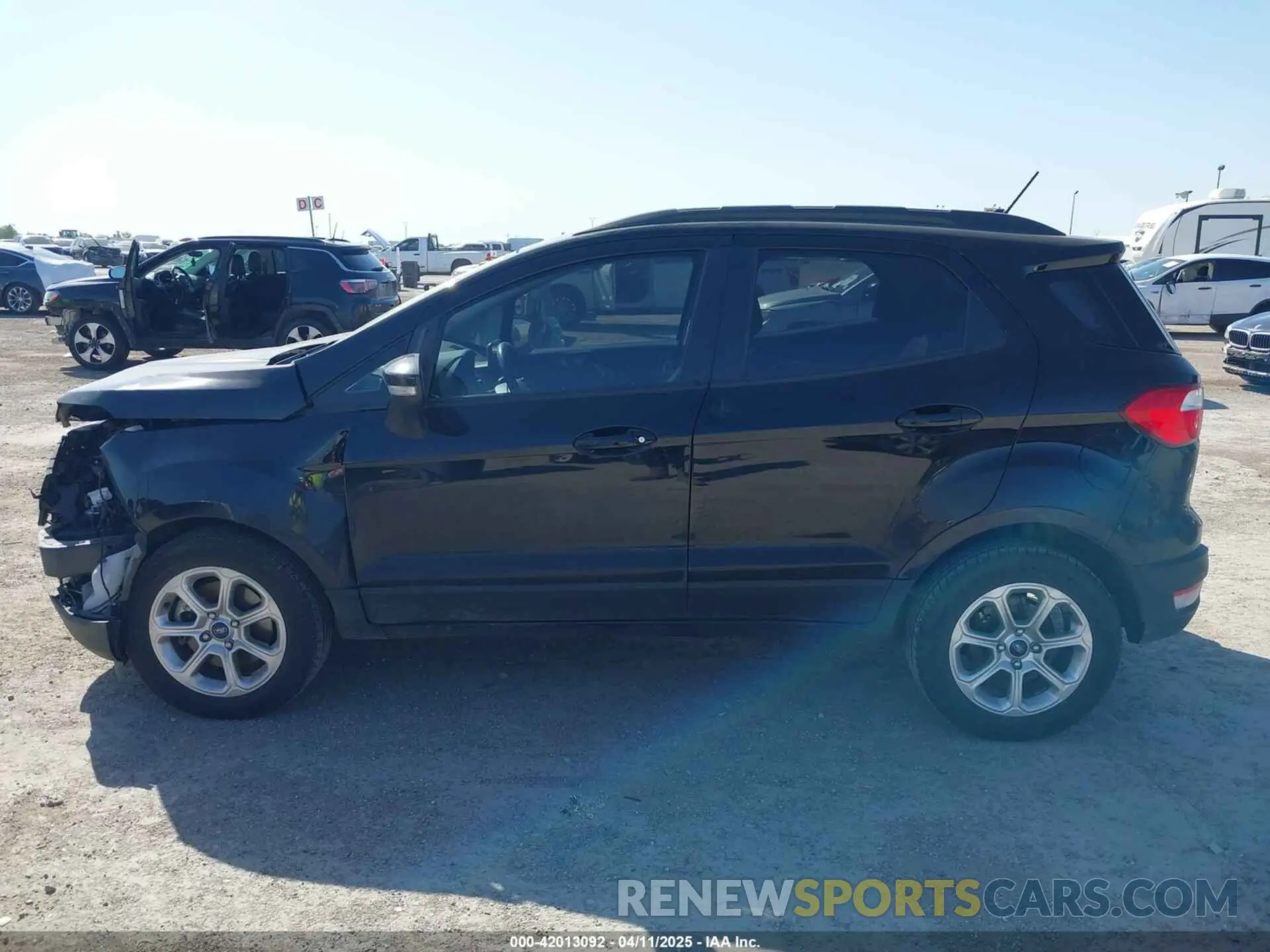 14 fotografías del automóvil dañado MAJ3S2GE1LC386392 FORD ECOSPORT 2020