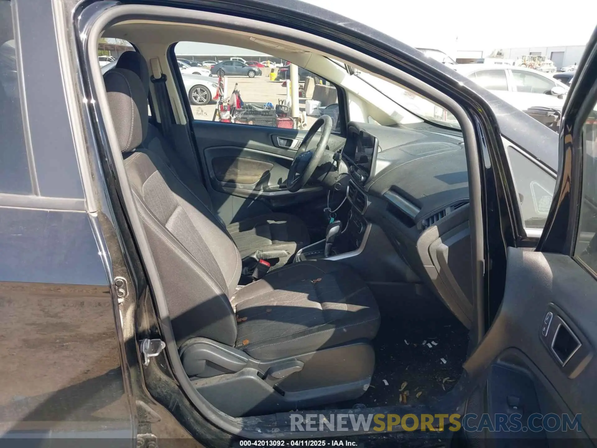 5 fotografías del automóvil dañado MAJ3S2GE1LC386392 FORD ECOSPORT 2020