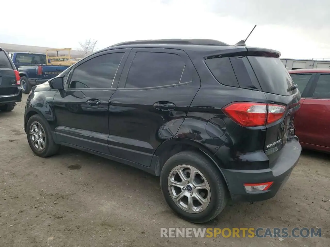 2 fotografías del automóvil dañado MAJ3S2GE2LC348119 FORD ECOSPORT 2020