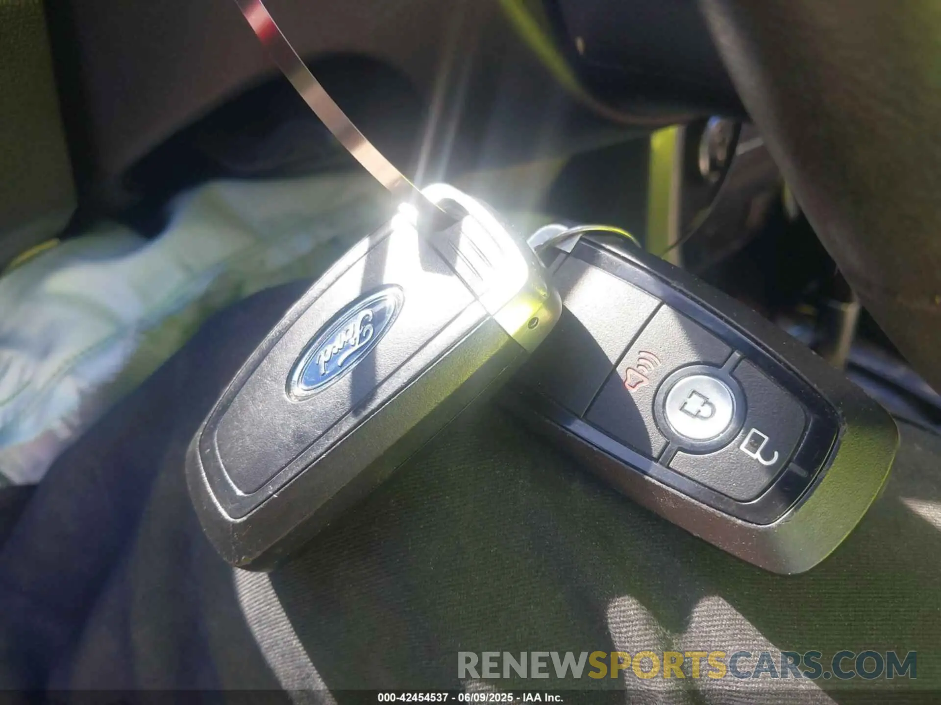 11 fotografías del automóvil dañado MAJ3S2GE2LC371027 FORD ECOSPORT 2020