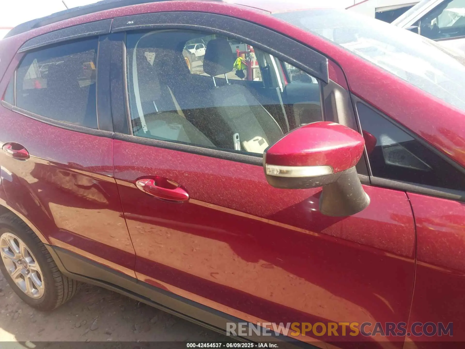 13 fotografías del automóvil dañado MAJ3S2GE2LC371027 FORD ECOSPORT 2020