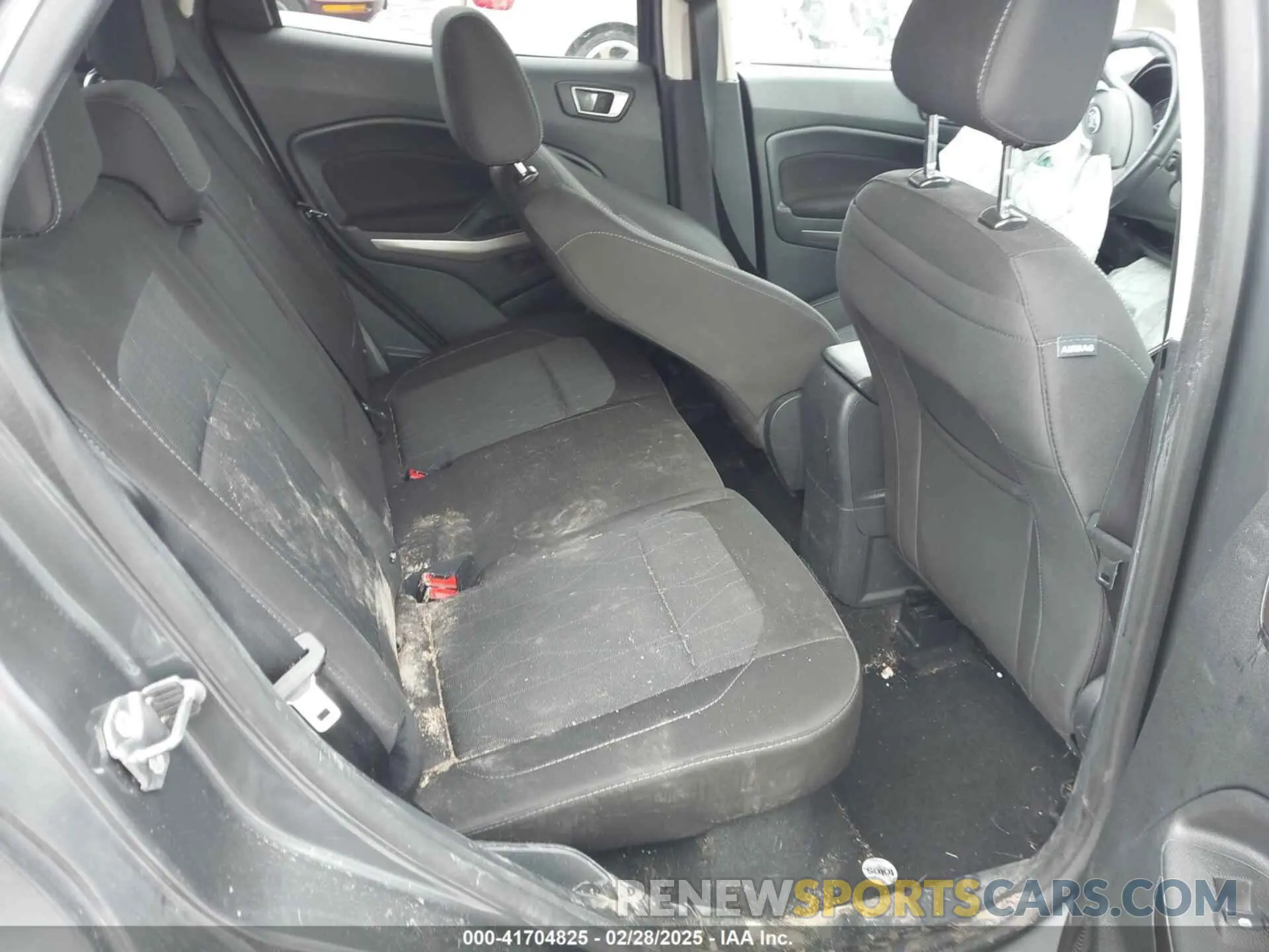 8 fotografías del automóvil dañado MAJ3S2GE4LC321018 FORD ECOSPORT 2020