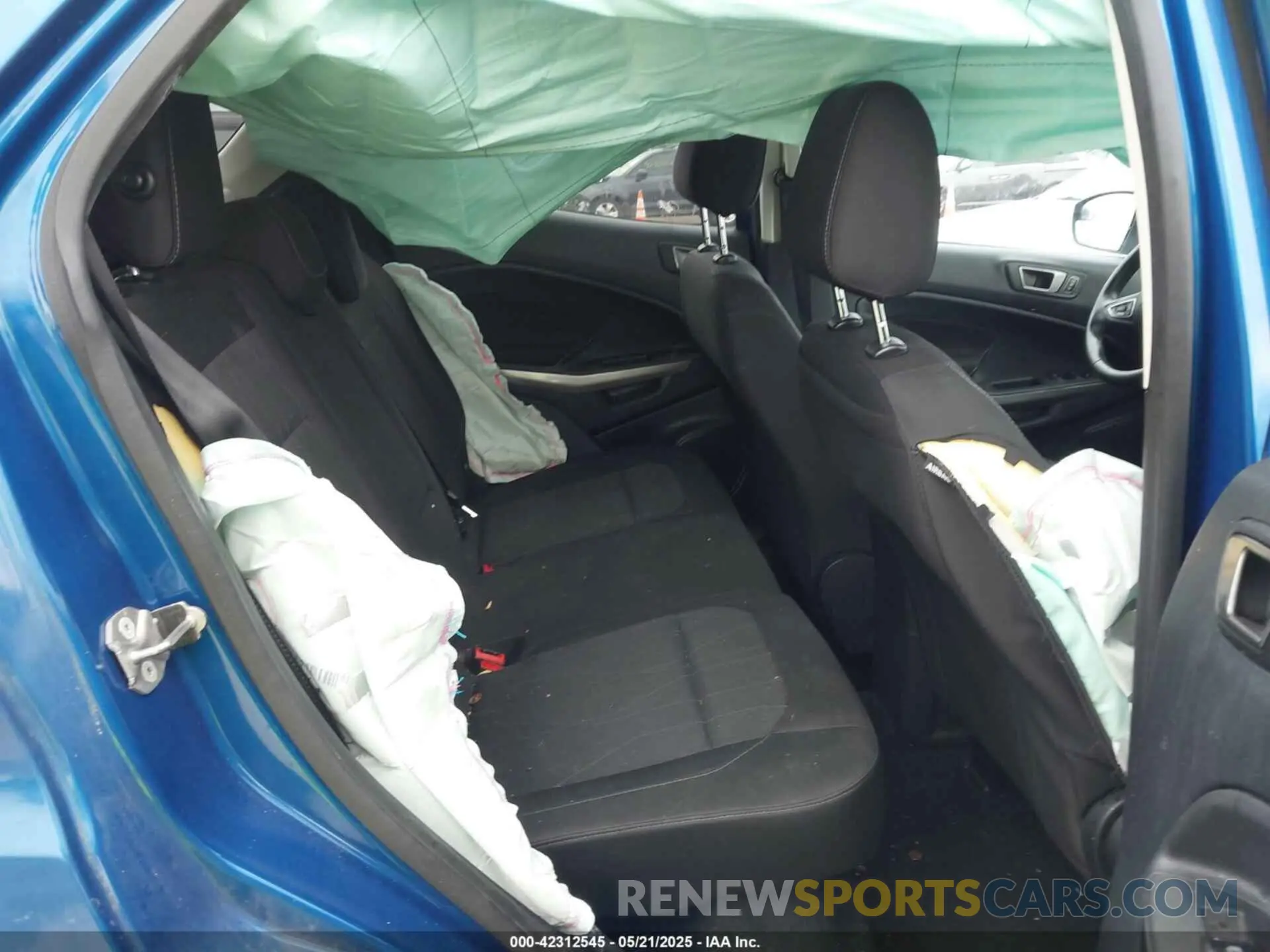 8 fotografías del automóvil dañado MAJ3S2GE4LC356223 FORD ECOSPORT 2020