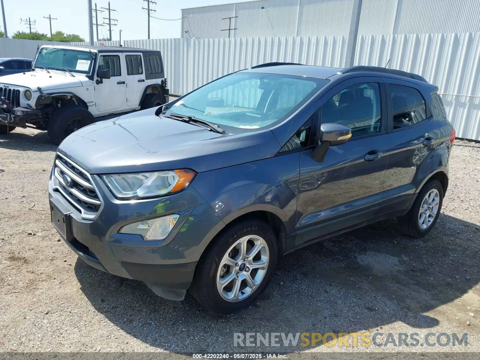 2 fotografías del automóvil dañado MAJ3S2GE4LC378352 FORD ECOSPORT 2020