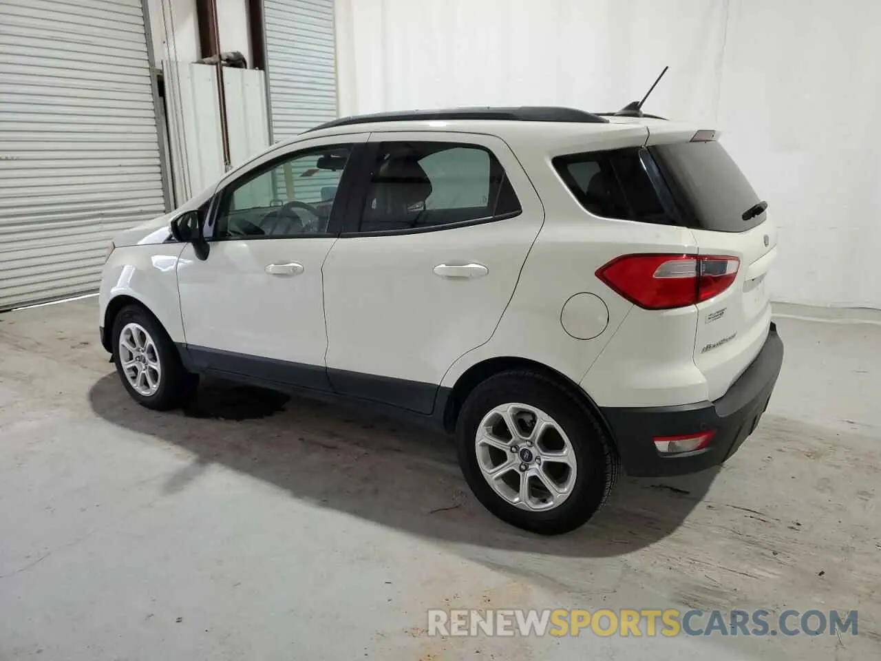 2 fotografías del automóvil dañado MAJ3S2GE6LC311333 FORD ECOSPORT 2020