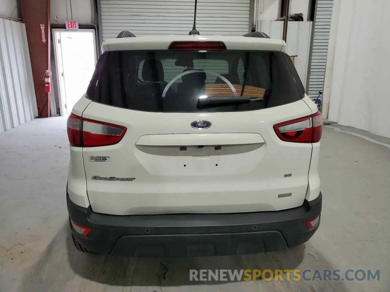 6 fotografías del automóvil dañado MAJ3S2GE6LC311333 FORD ECOSPORT 2020