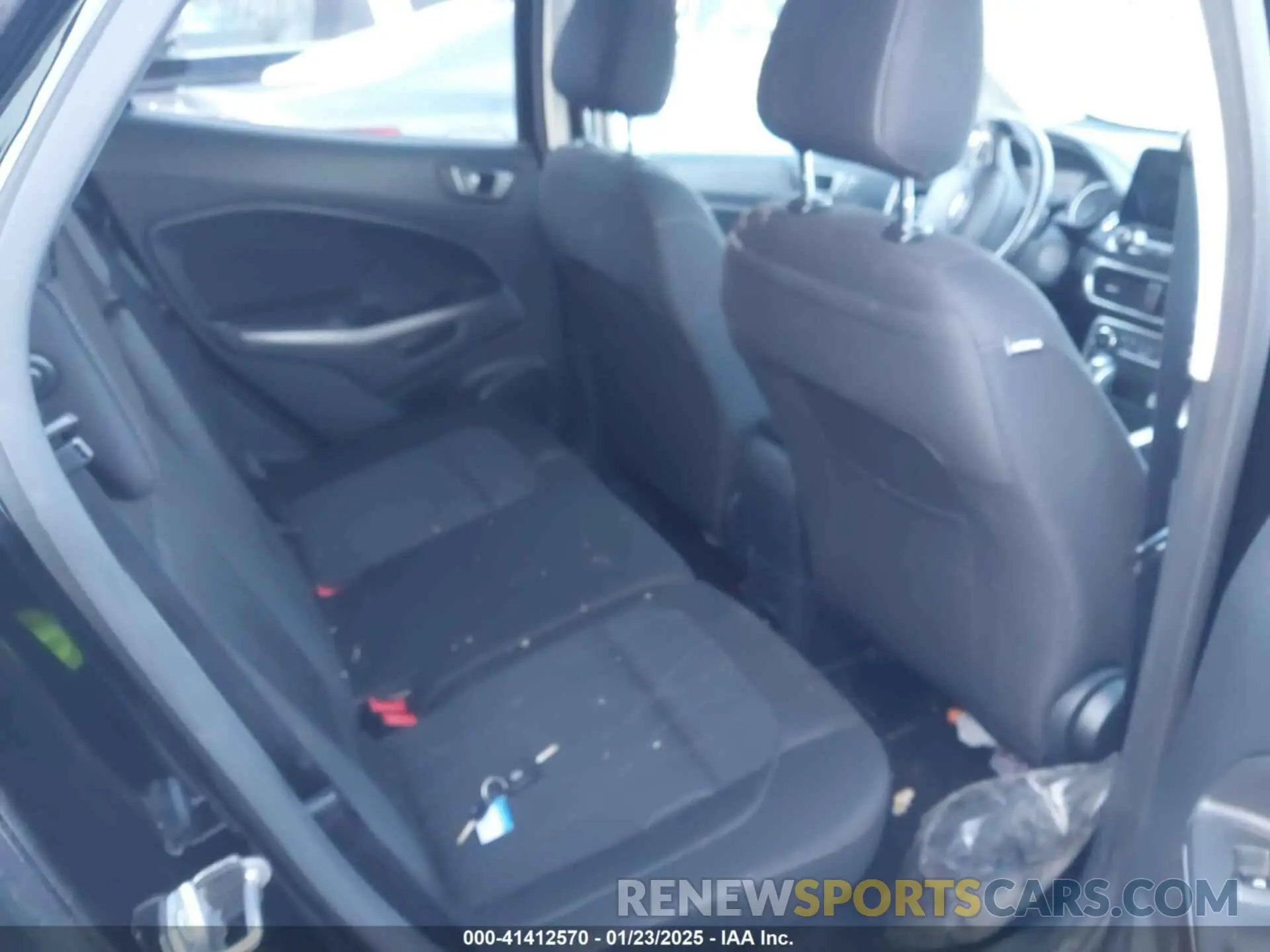 8 fotografías del automóvil dañado MAJ3S2GE6LC348169 FORD ECOSPORT 2020