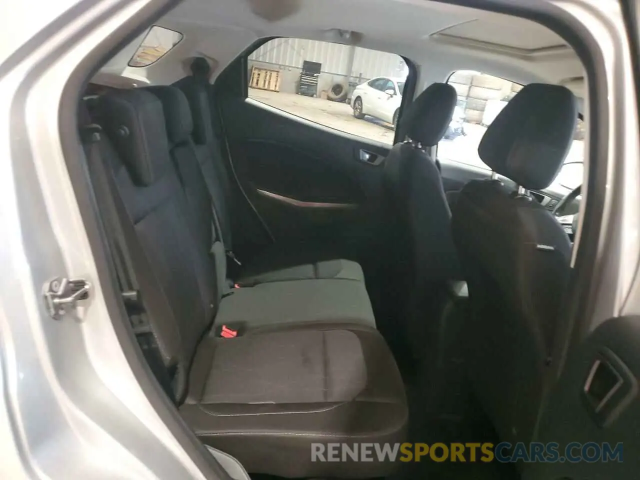 10 fotografías del automóvil dañado MAJ3S2GE7LC329324 FORD ECOSPORT 2020