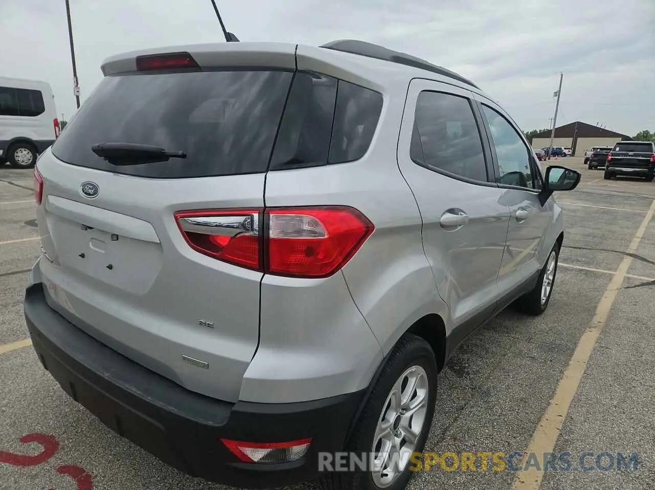 4 fotografías del automóvil dañado MAJ3S2GE7LC333387 FORD ECOSPORT 2020
