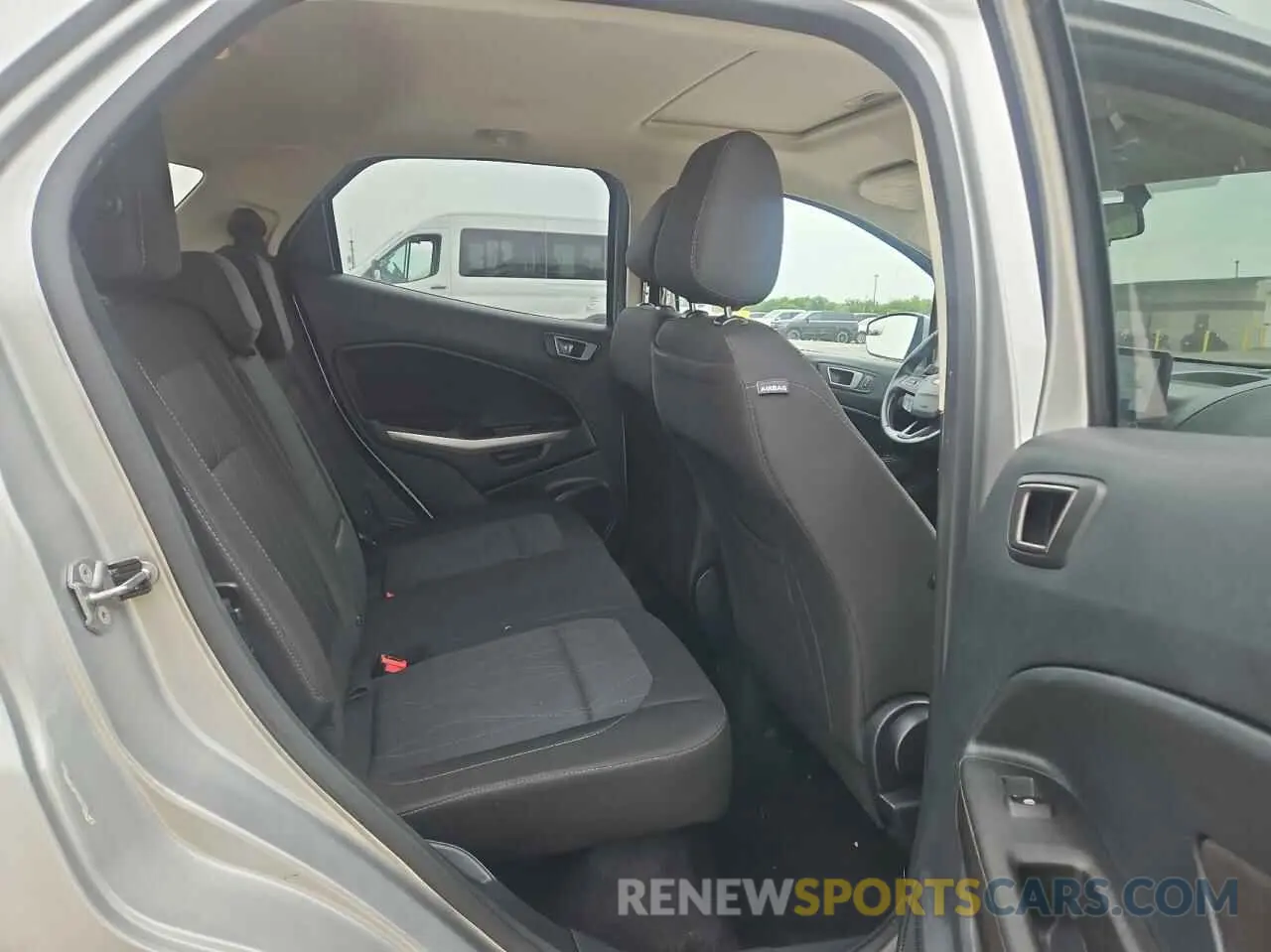 6 fotografías del automóvil dañado MAJ3S2GE7LC333387 FORD ECOSPORT 2020