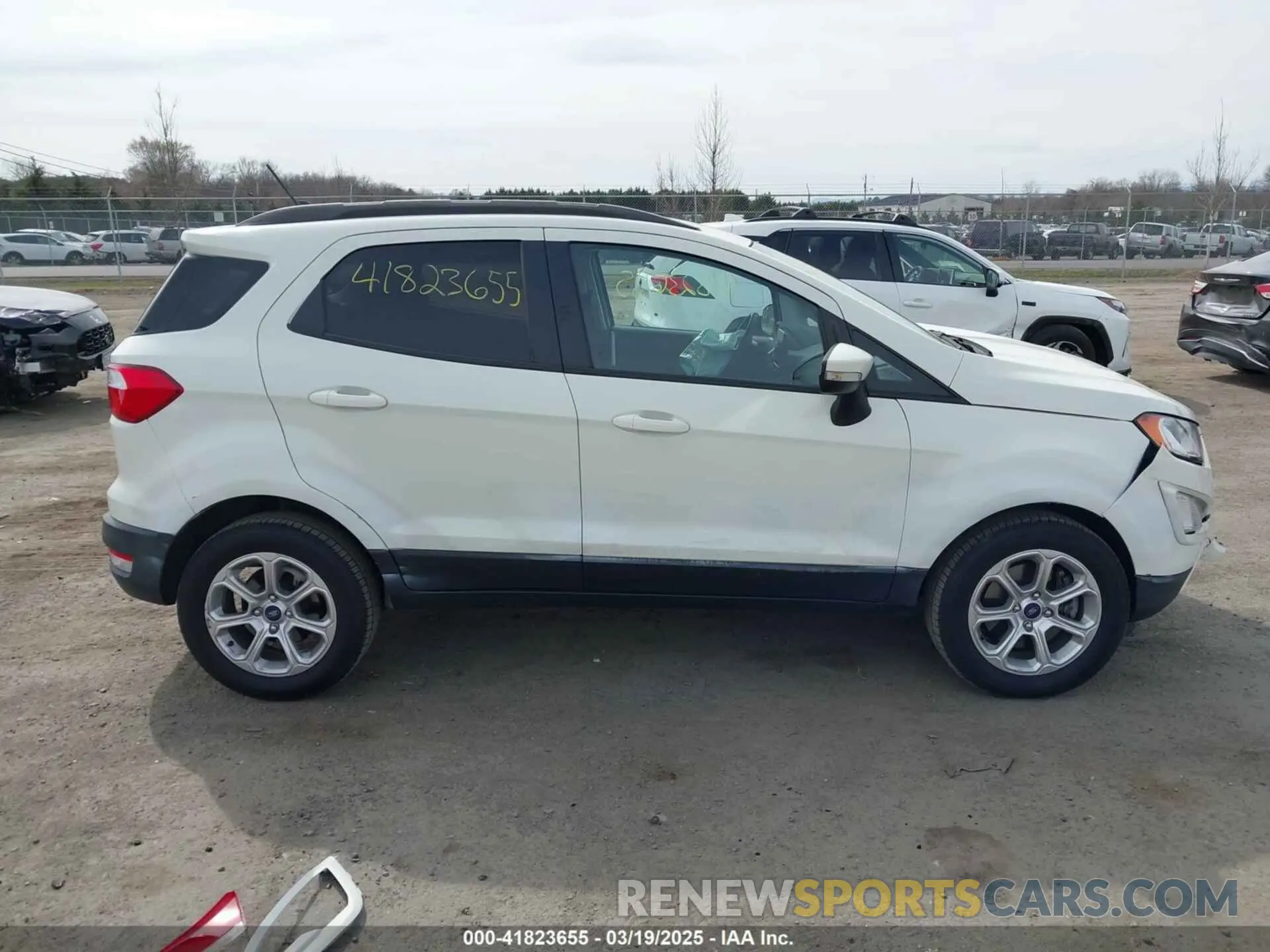 14 fotografías del automóvil dañado MAJ3S2GE8LC316601 FORD ECOSPORT 2020