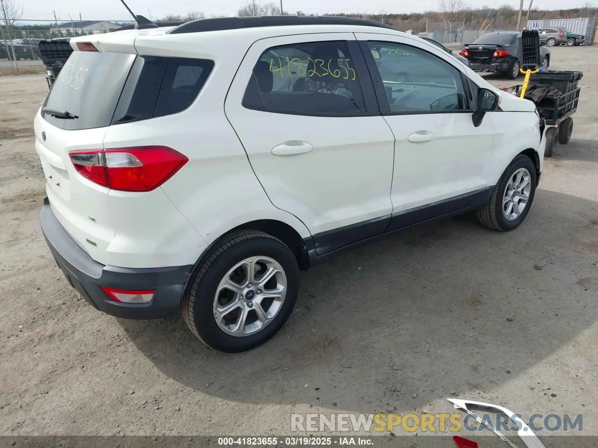4 fotografías del automóvil dañado MAJ3S2GE8LC316601 FORD ECOSPORT 2020