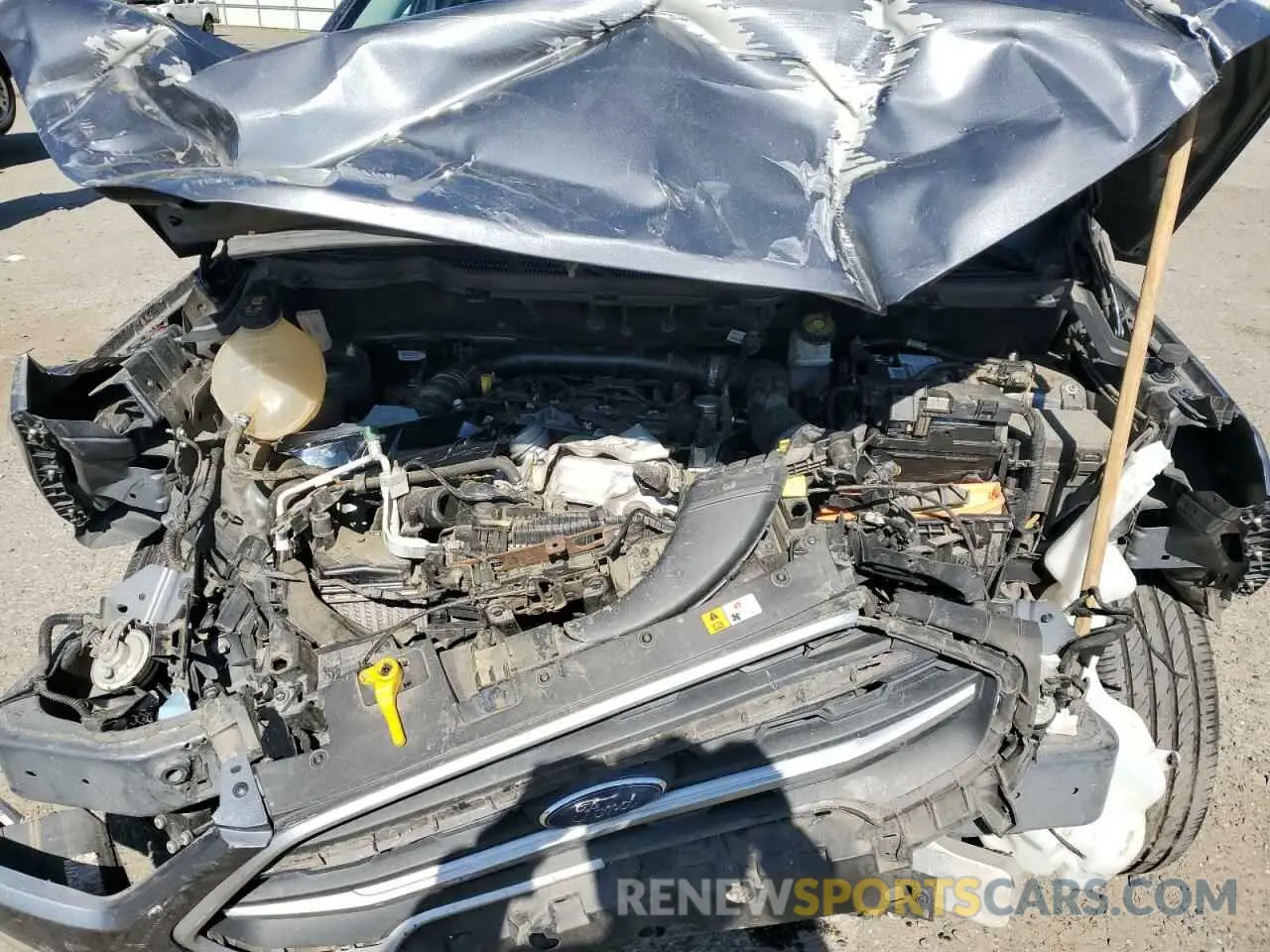 14 fotografías del automóvil dañado MAJ3S2GE8LC319479 FORD ECOSPORT 2020