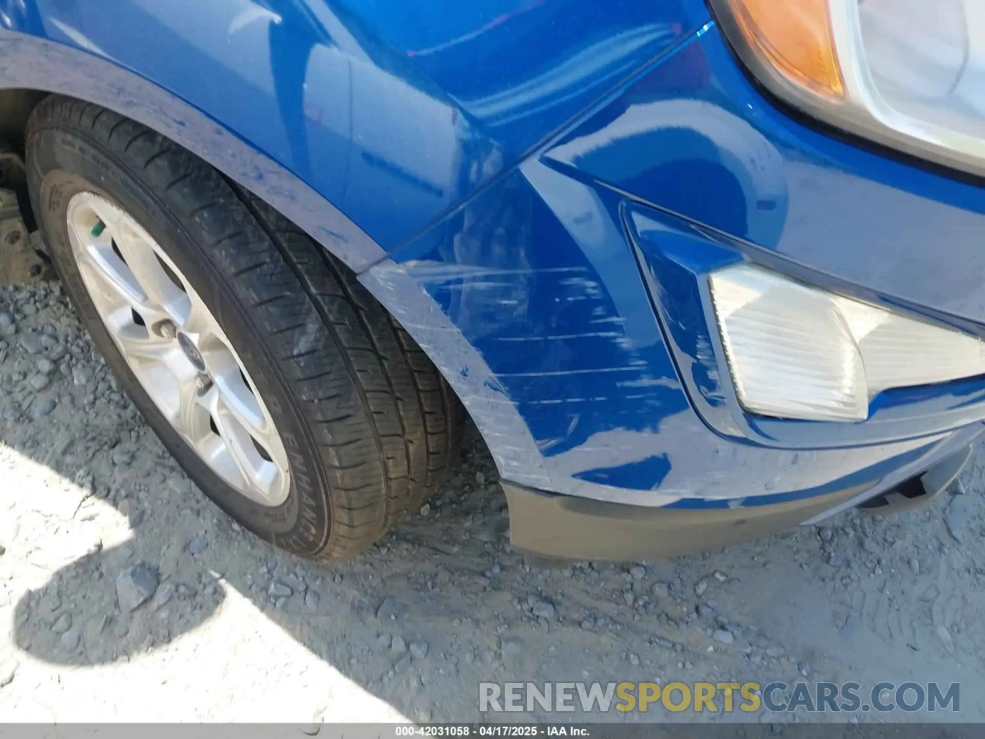 19 fotografías del automóvil dañado MAJ3S2GE9LC311360 FORD ECOSPORT 2020