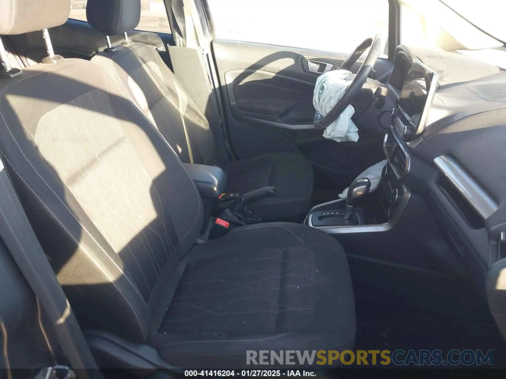 5 fotografías del automóvil dañado MAJ3S2GE9LC354564 FORD ECOSPORT 2020