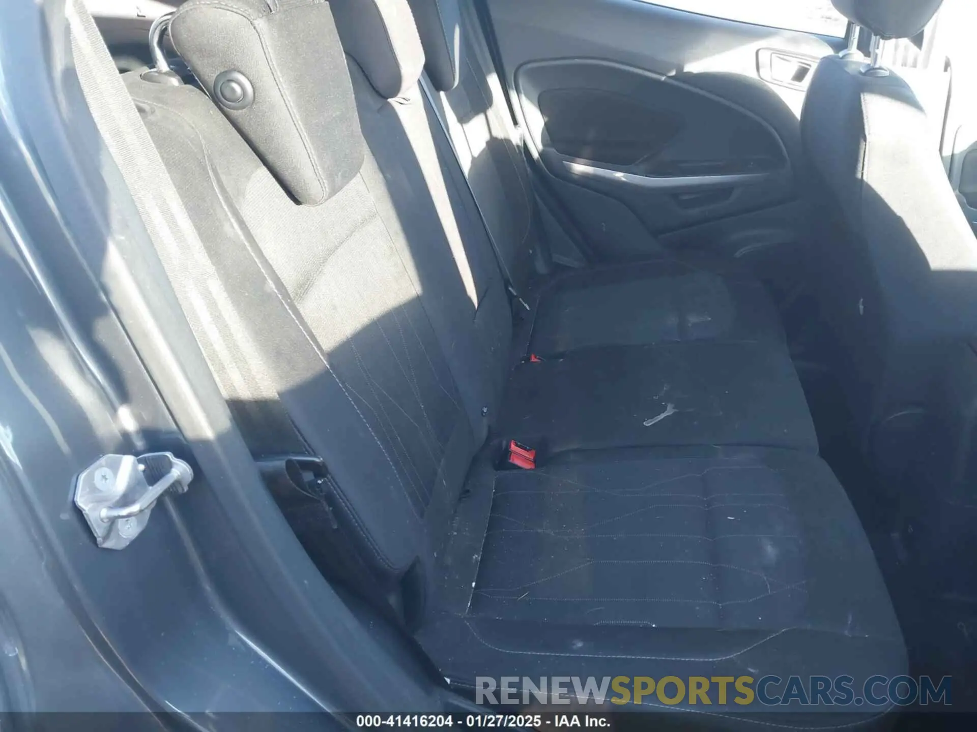 8 fotografías del automóvil dañado MAJ3S2GE9LC354564 FORD ECOSPORT 2020