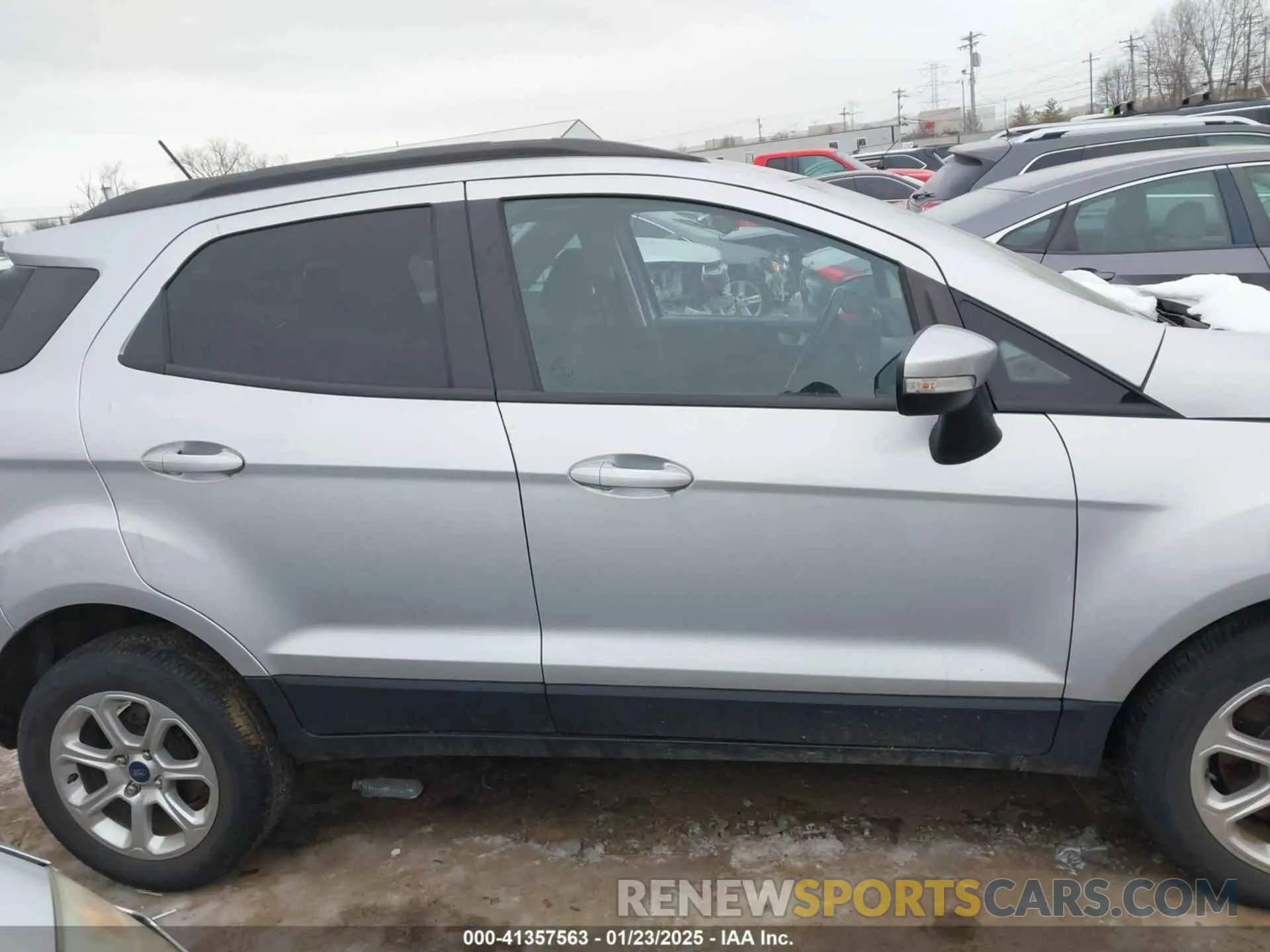 14 fotografías del automóvil dañado MAJ3S2GE9LC359747 FORD ECOSPORT 2020