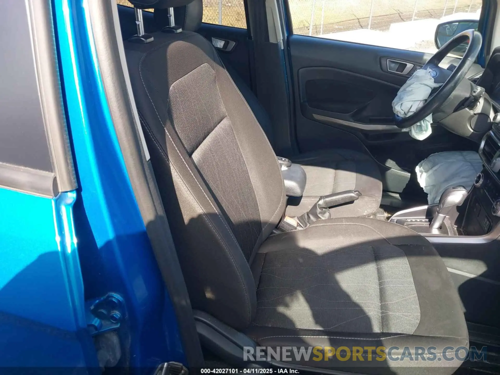 5 fotografías del automóvil dañado MAJ3S2GEXLC325834 FORD ECOSPORT 2020