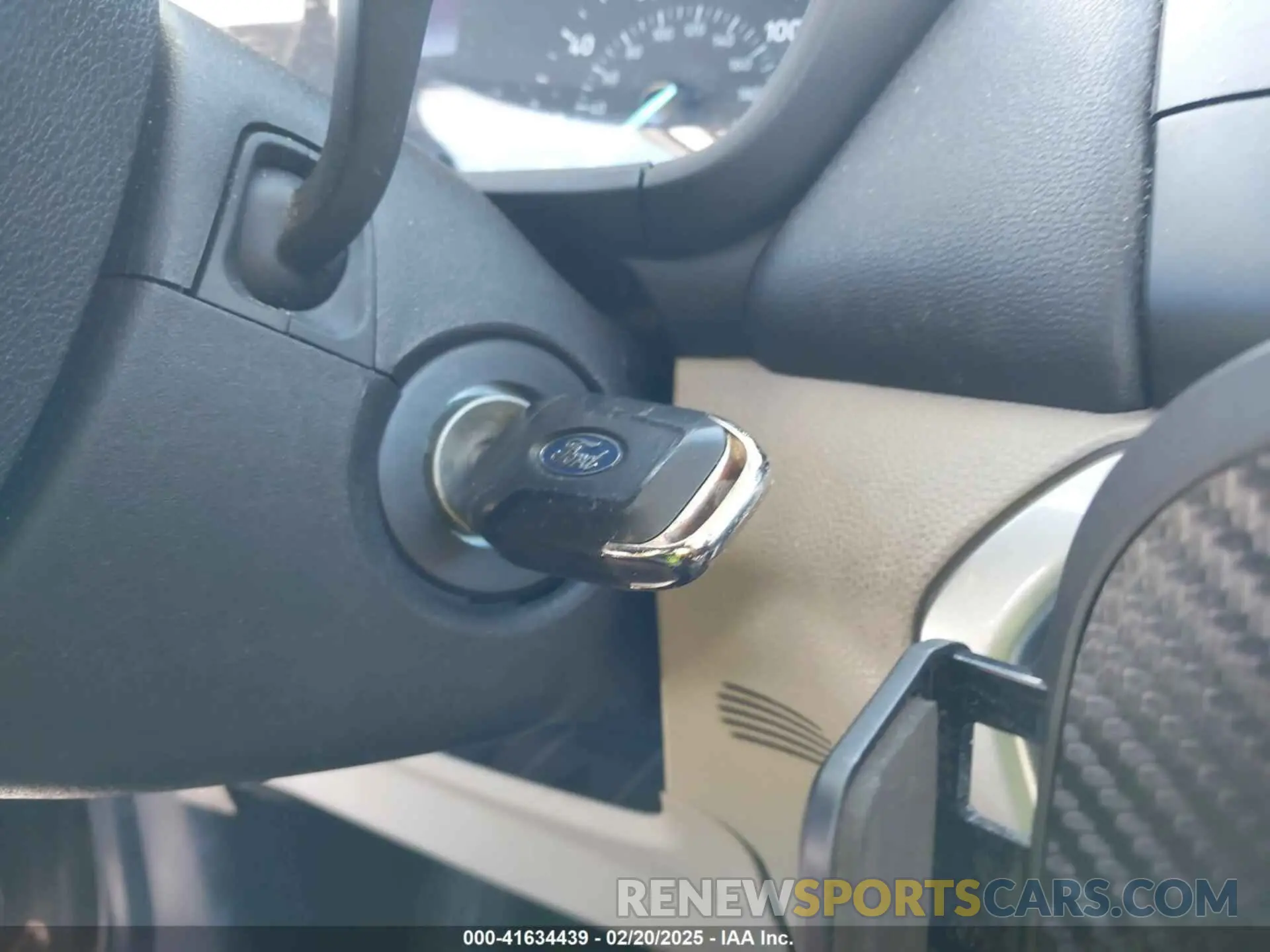 11 fotografías del automóvil dañado MAJ6S3FL1LC345277 FORD ECOSPORT 2020