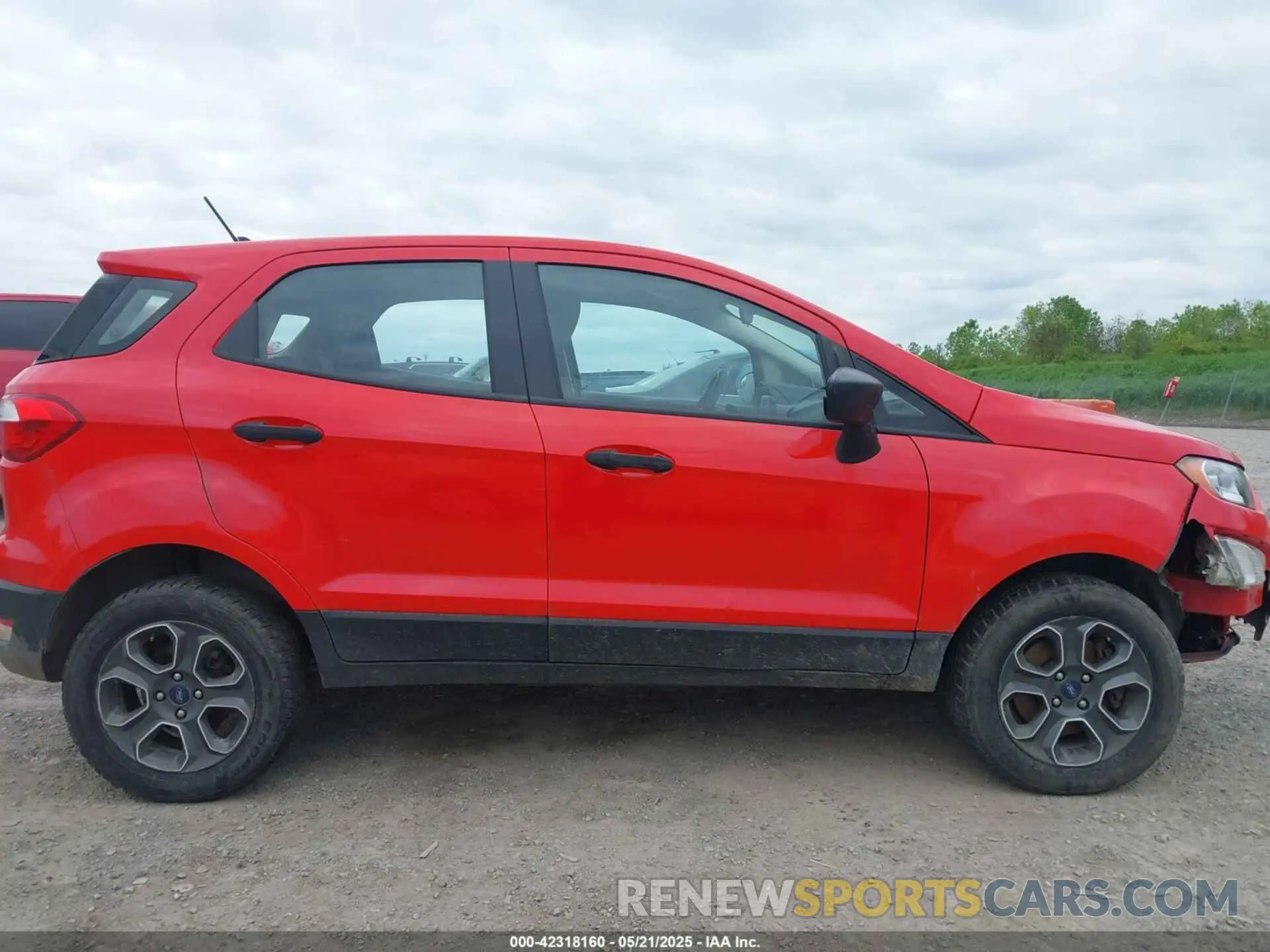 13 fotografías del automóvil dañado MAJ6S3FL5LC386611 FORD ECOSPORT 2020