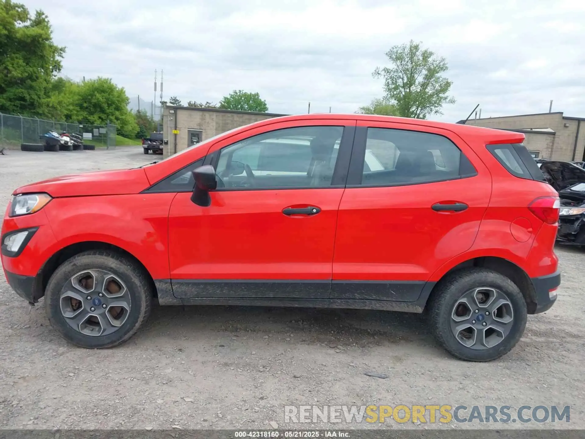 14 fotografías del automóvil dañado MAJ6S3FL5LC386611 FORD ECOSPORT 2020