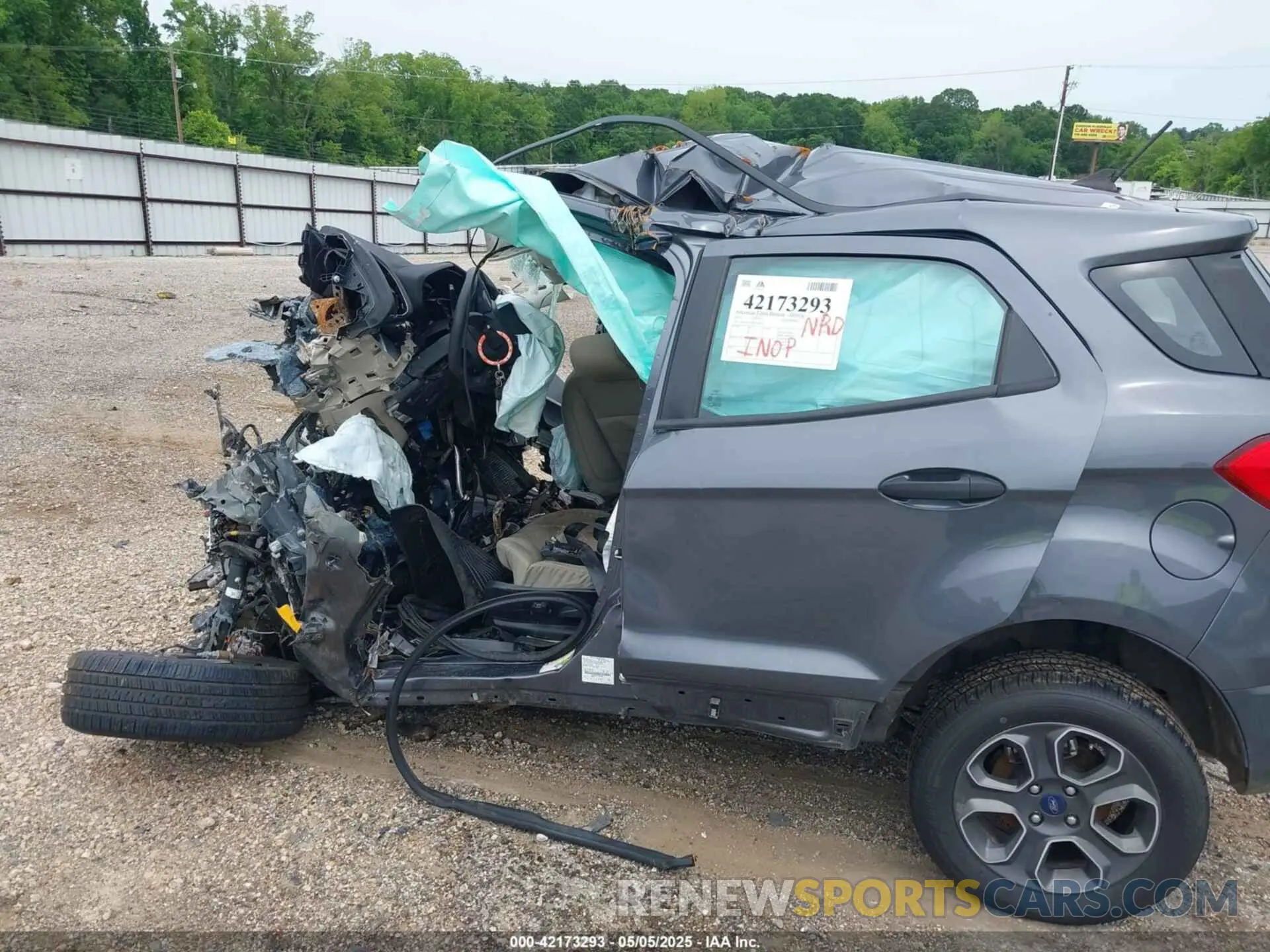 18 fotografías del automóvil dañado MAJ6S3FL7LC387081 FORD ECOSPORT 2020