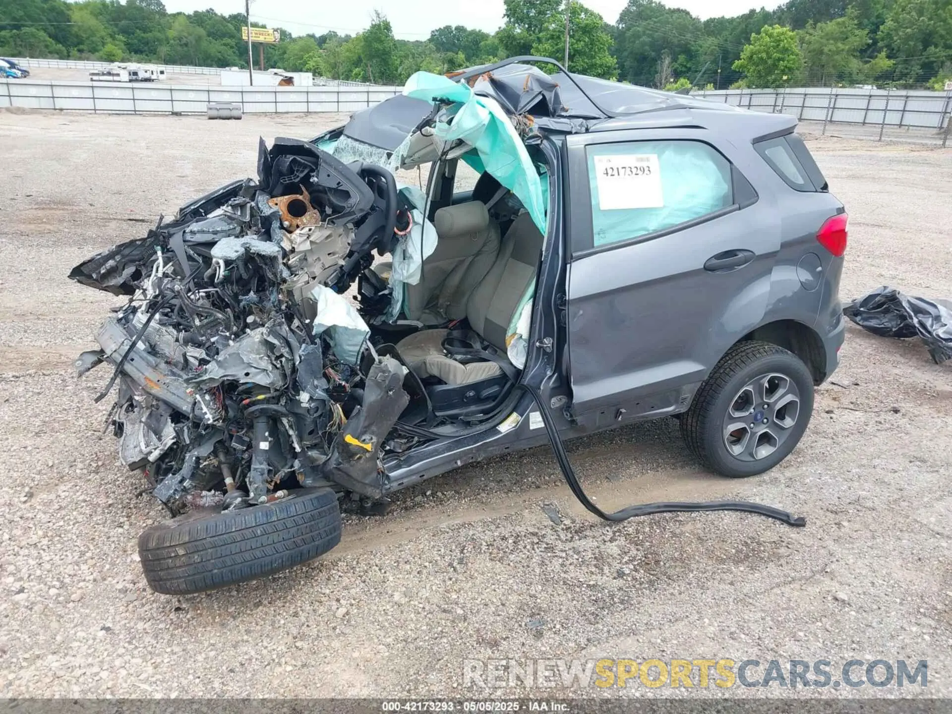 2 fotografías del automóvil dañado MAJ6S3FL7LC387081 FORD ECOSPORT 2020