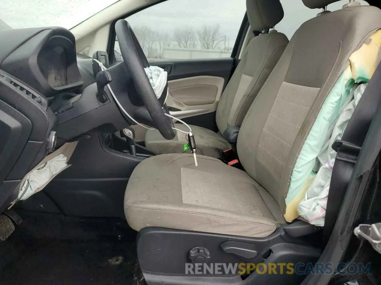 7 fotografías del automóvil dañado MAJ6S3FL7LC394418 FORD ECOSPORT 2020