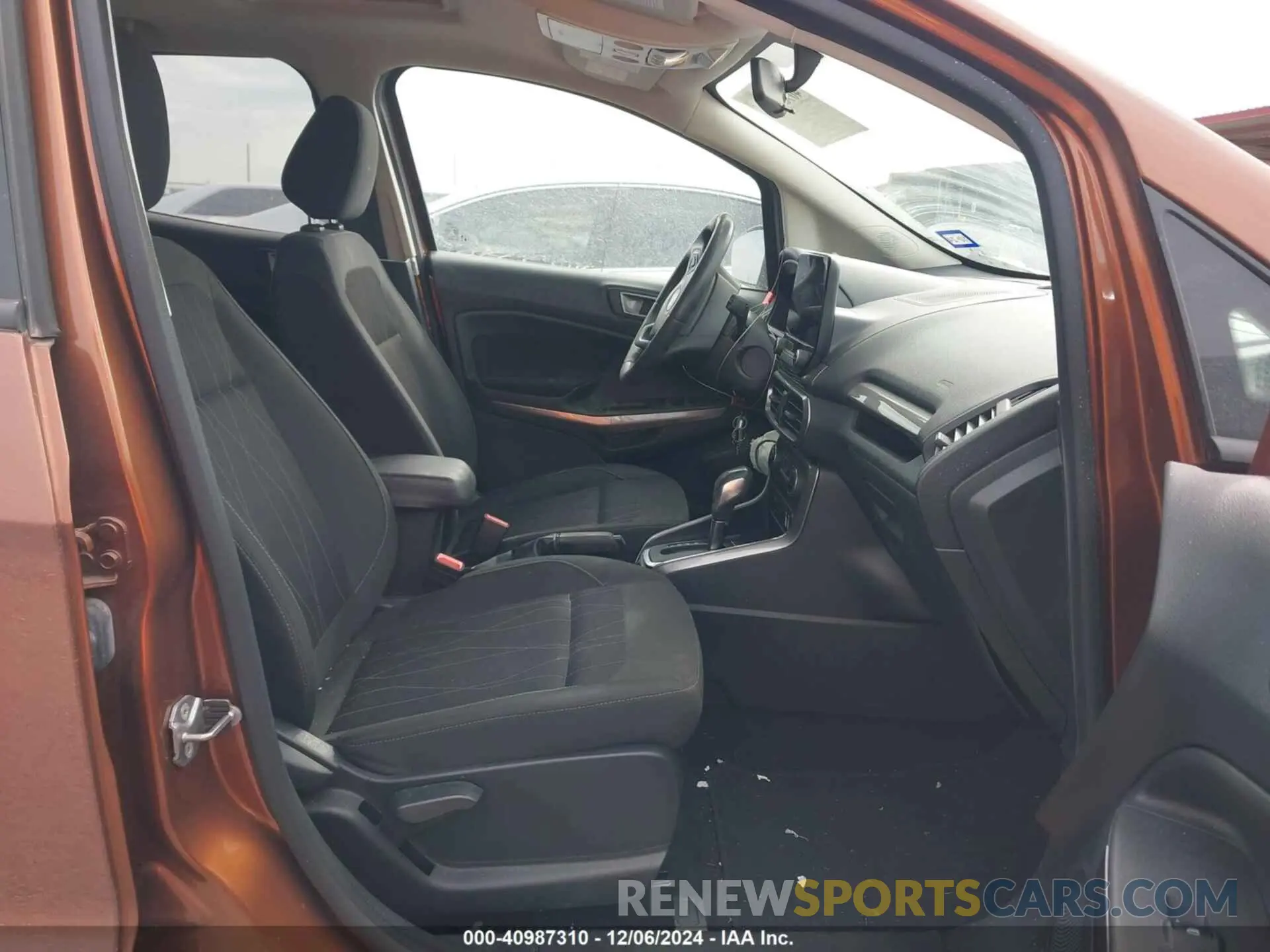 5 fotografías del automóvil dañado MAJ6S3GL1LC340241 FORD ECOSPORT 2020