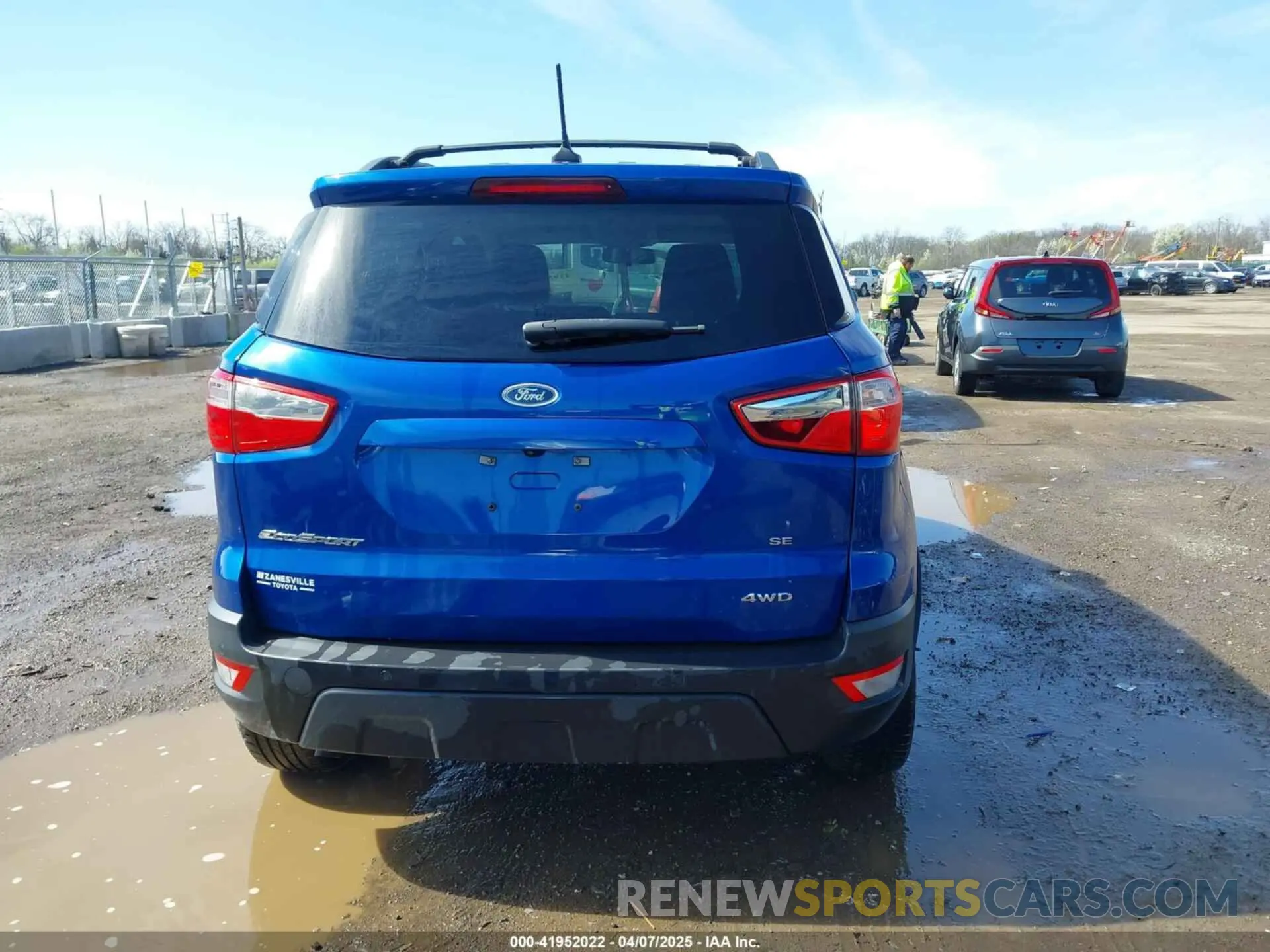 17 fotografías del automóvil dañado MAJ6S3GL4LC353601 FORD ECOSPORT 2020