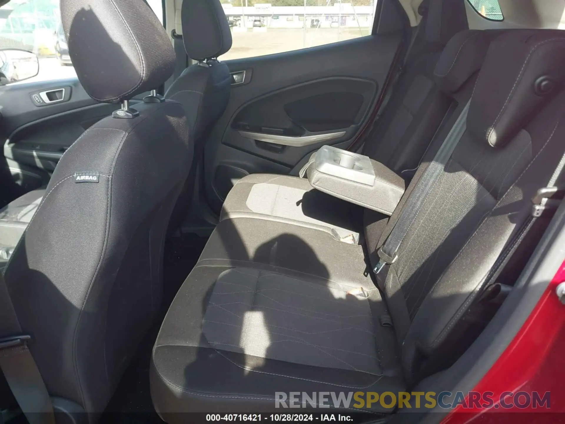 8 fotografías del automóvil dañado MAJ6S3GL5LC324432 FORD ECOSPORT 2020