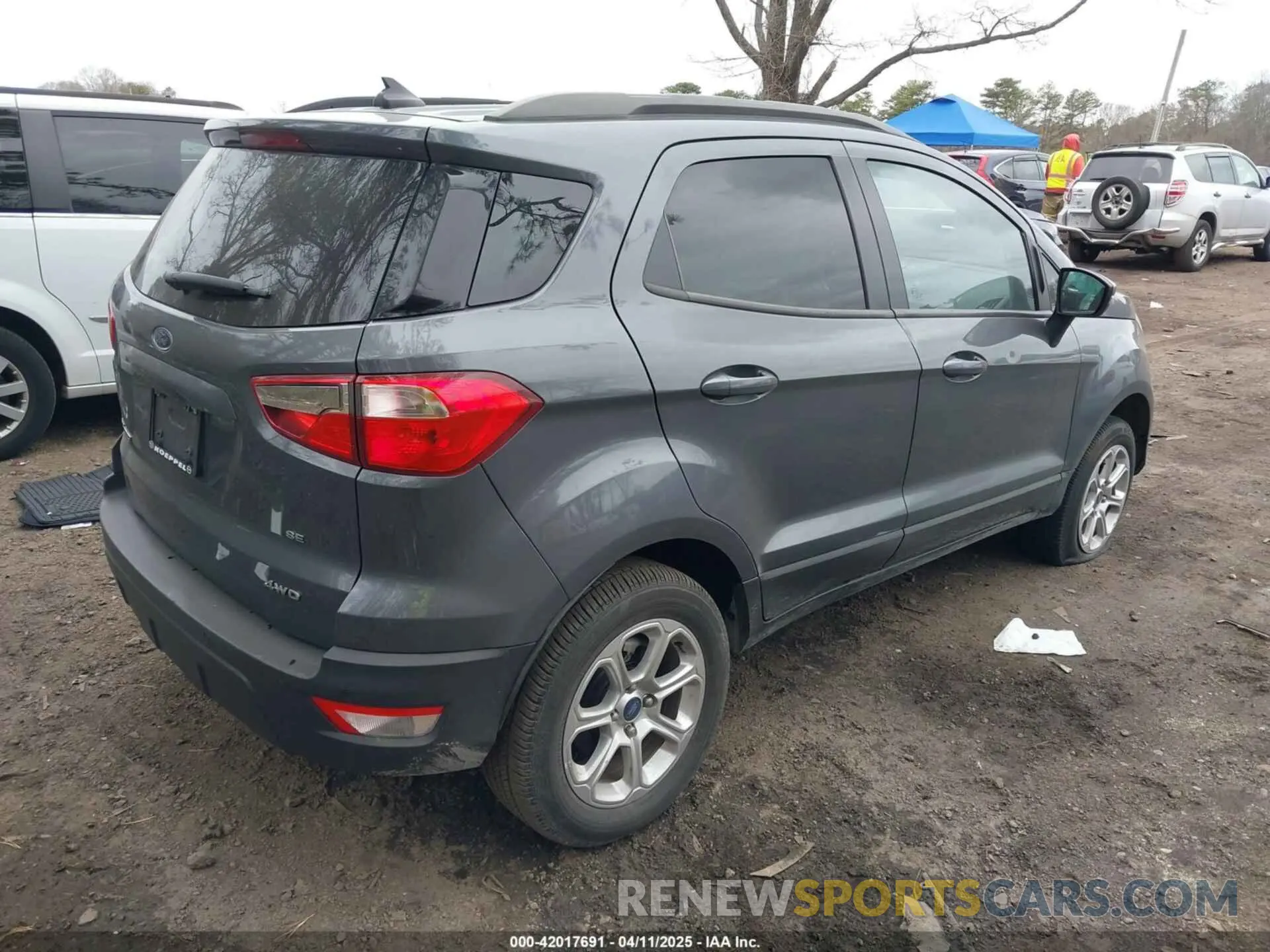 4 fotografías del automóvil dañado MAJ6S3GL5LC337987 FORD ECOSPORT 2020