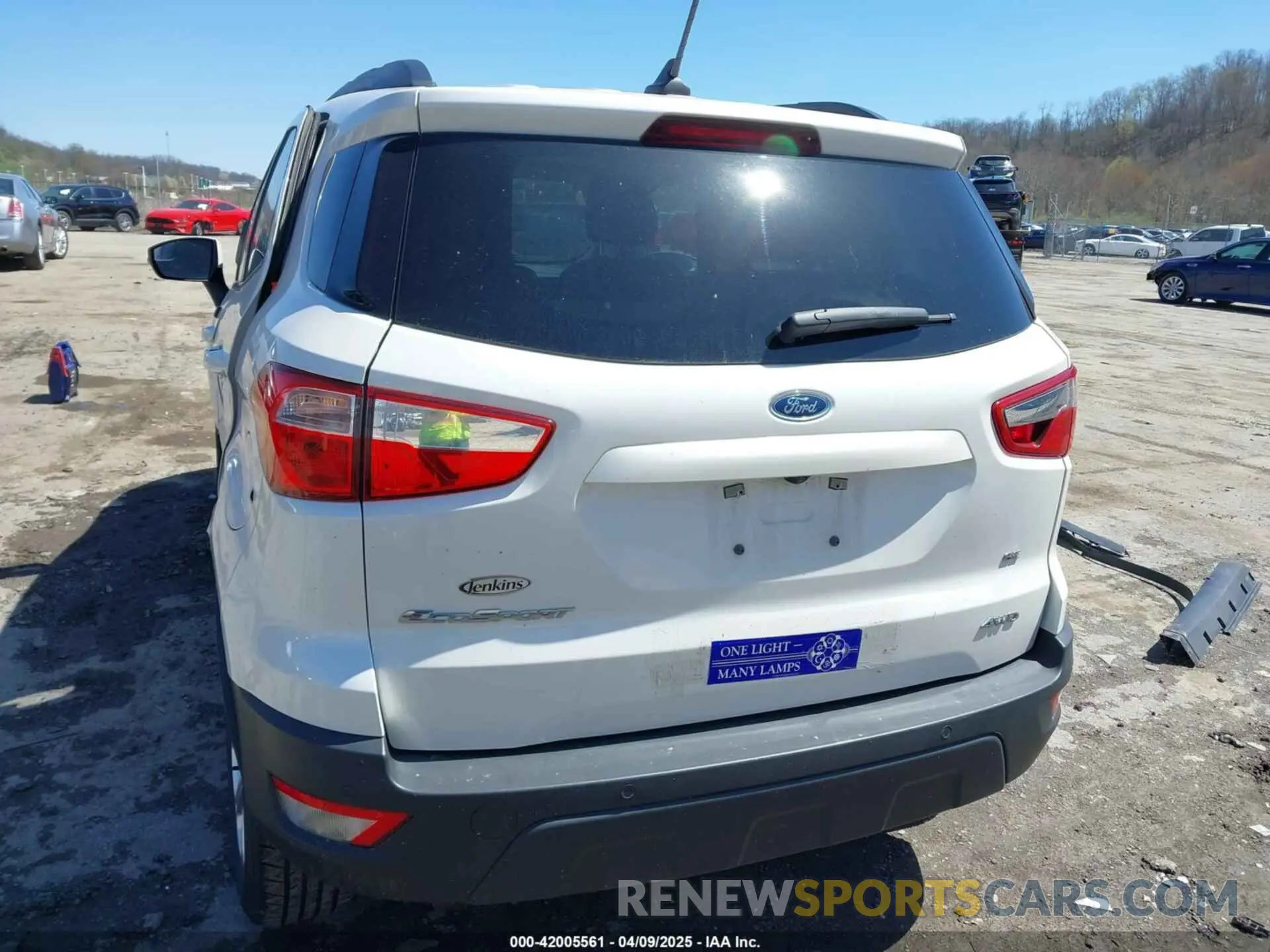 17 fotografías del automóvil dañado MAJ6S3GL6LC335827 FORD ECOSPORT 2020