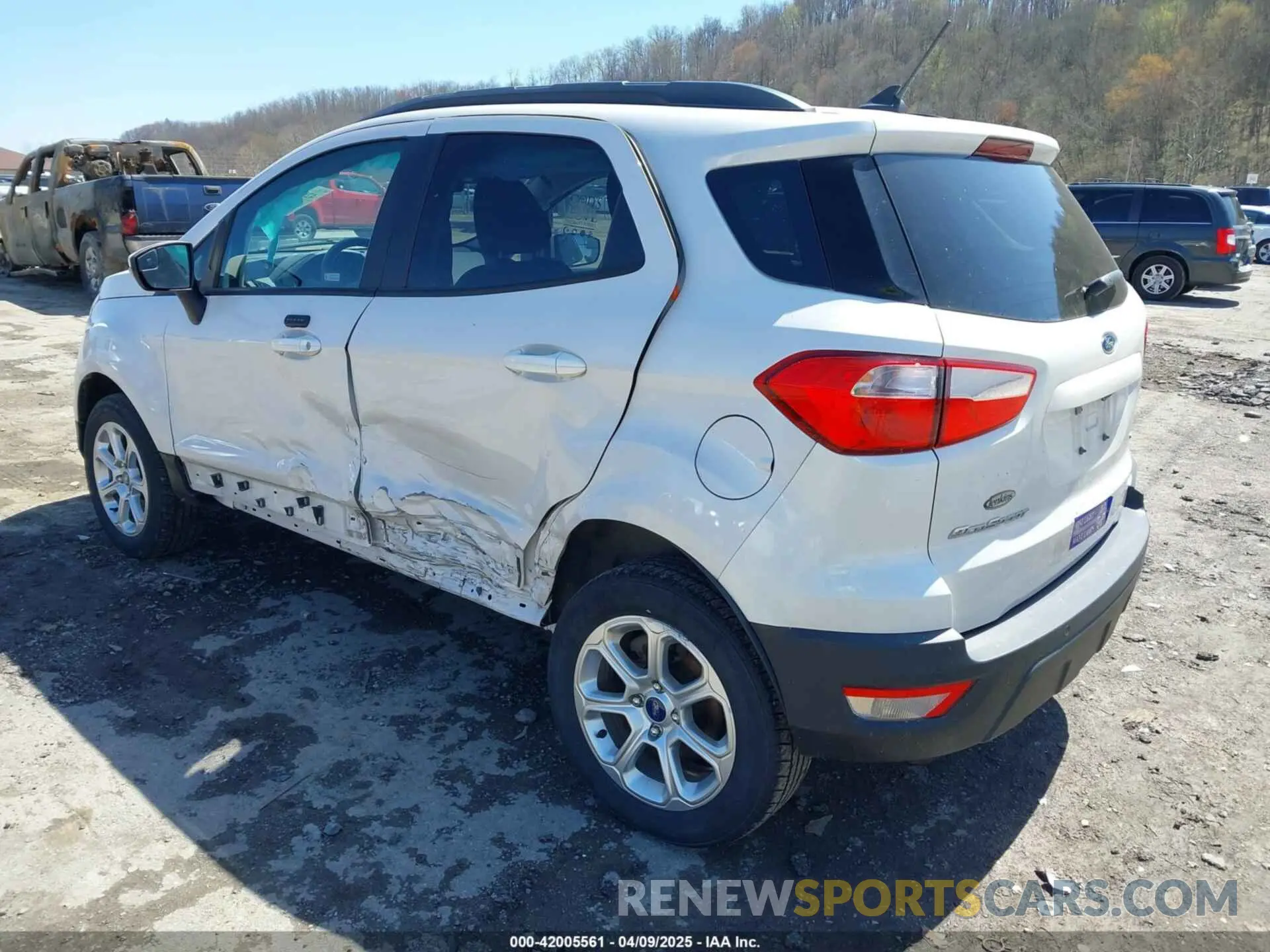 3 fotografías del automóvil dañado MAJ6S3GL6LC335827 FORD ECOSPORT 2020
