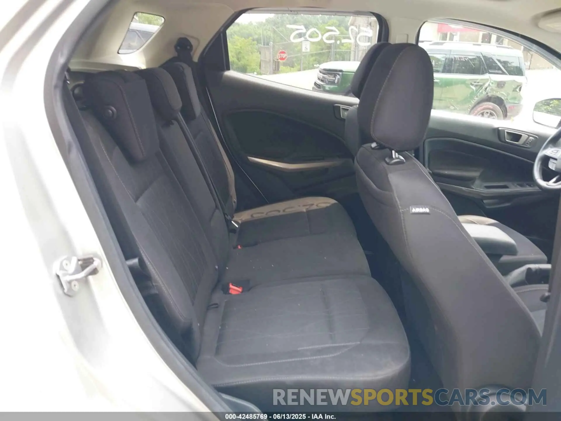 8 fotografías del automóvil dañado MAJ6S3GL6LC343765 FORD ECOSPORT 2020