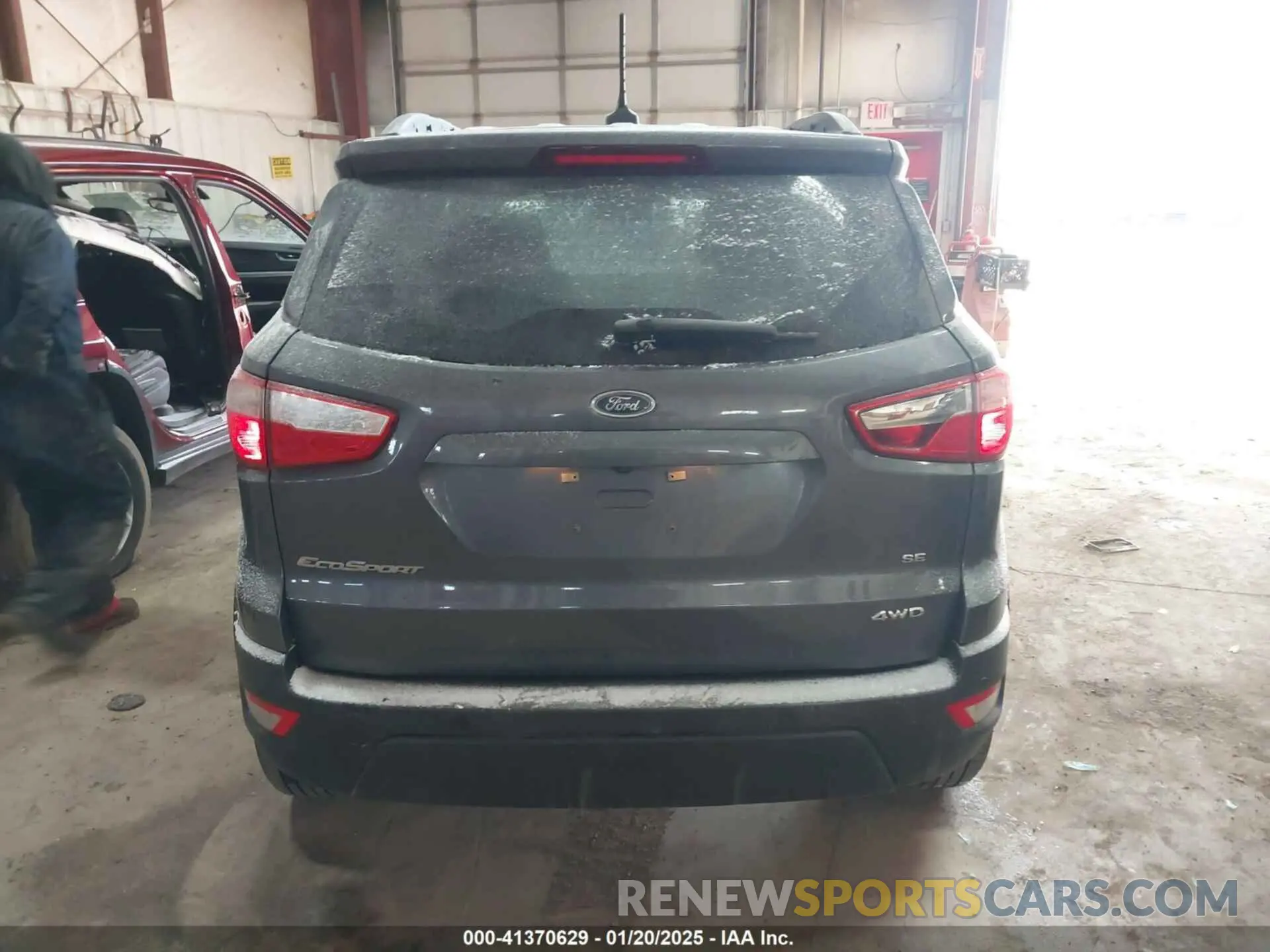 16 fotografías del automóvil dañado MAJ6S3GL8LC345257 FORD ECOSPORT 2020